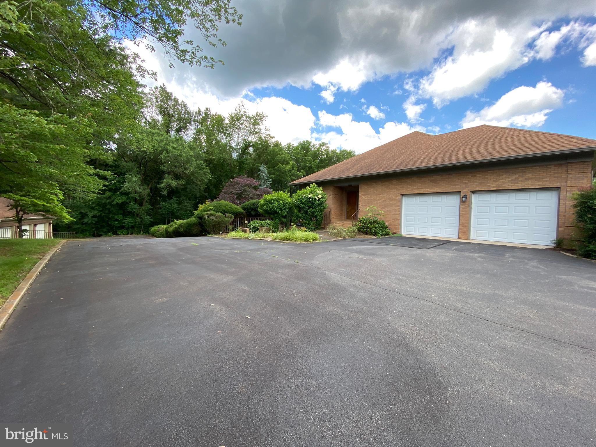 NORTH CLUB - Residential Lease