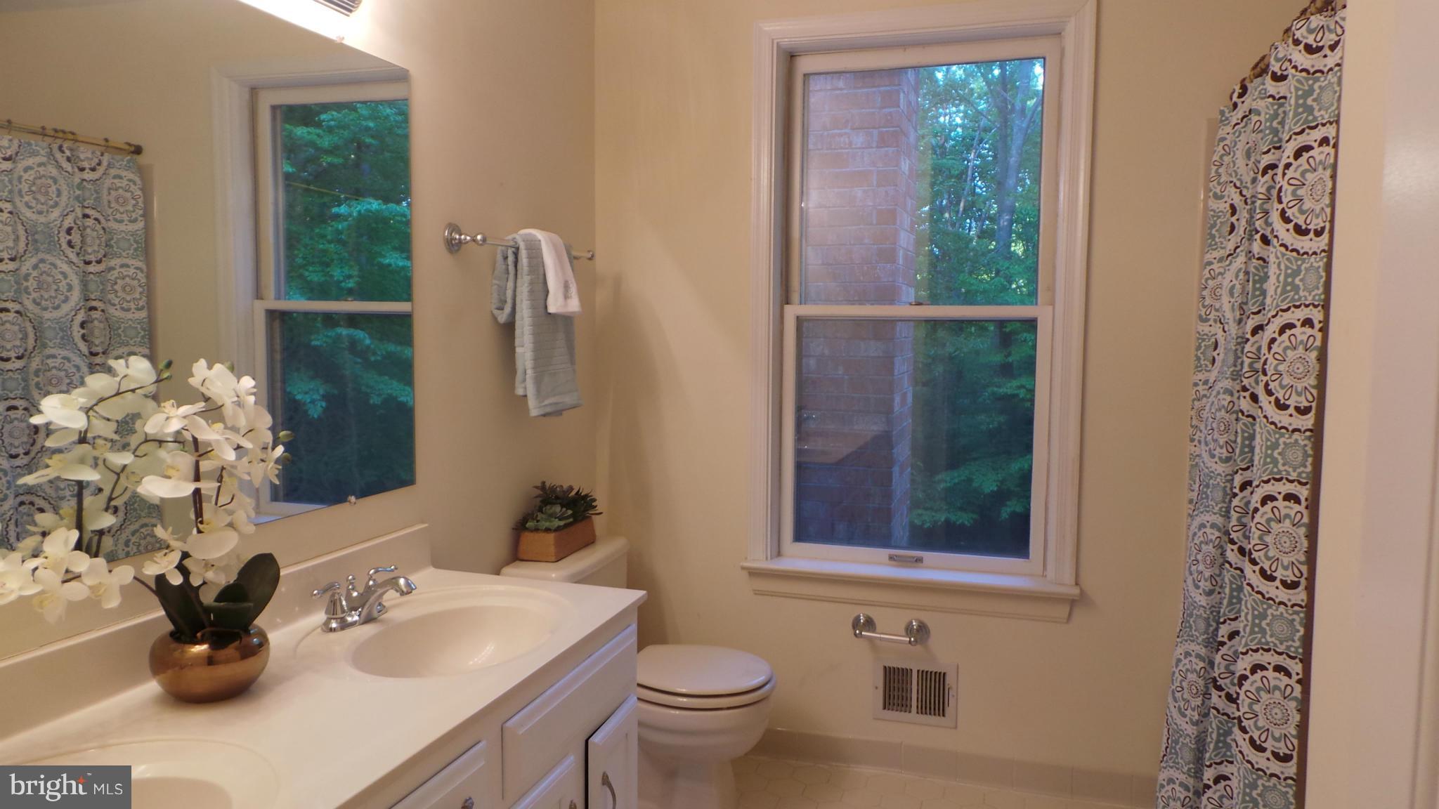 CANNON BLUFF/BACON RACE - Residential