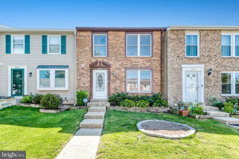 Photo of 5579 Glasgow Woods Court, FAIRFAX, VA 22032 (MLS # VAFX2316286)