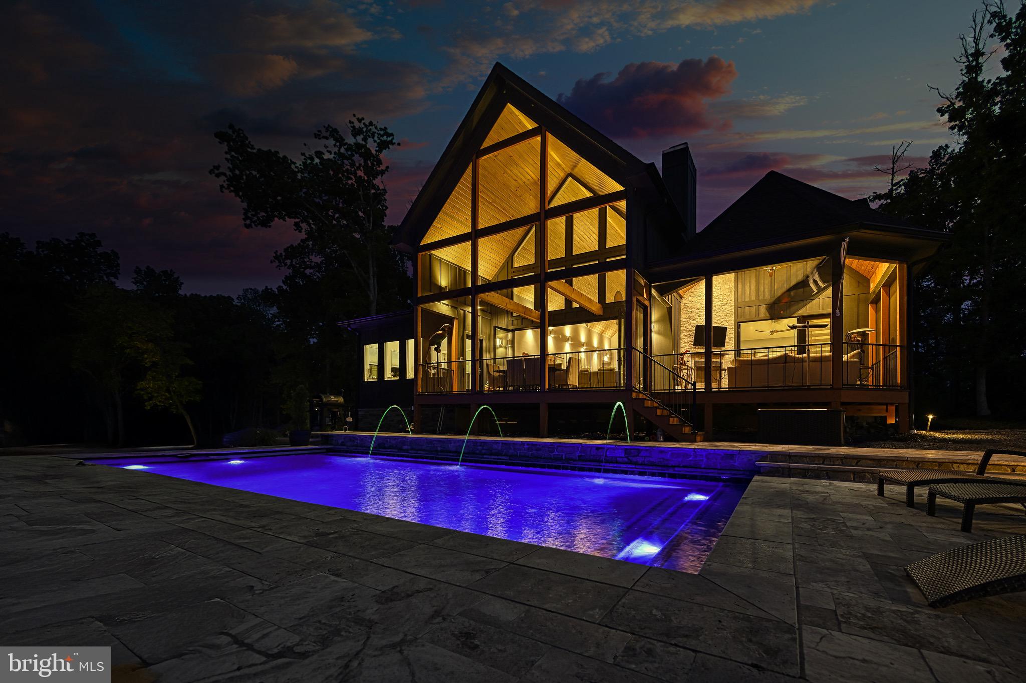 LIGHTHOUSE POINT - Residential