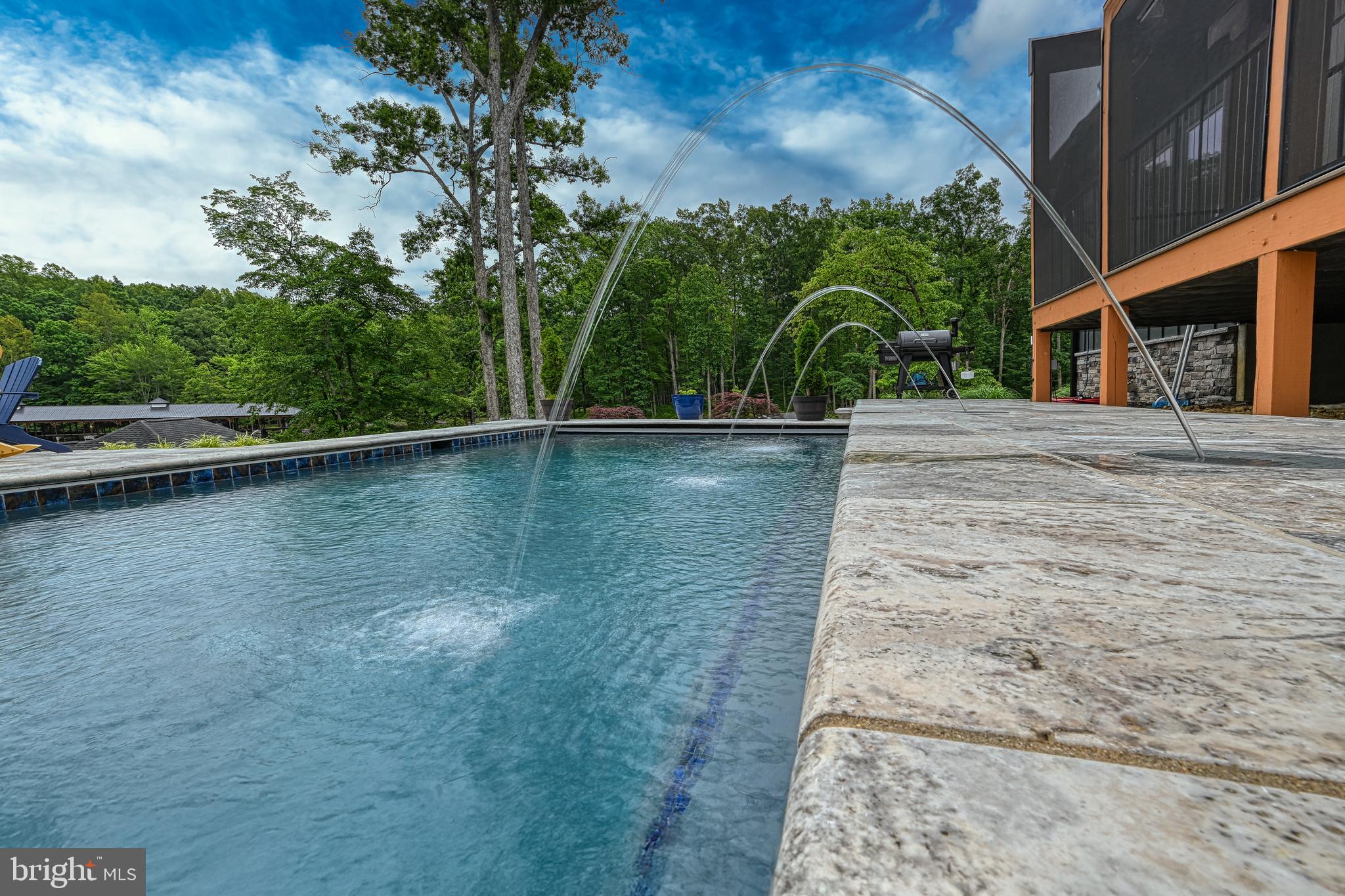 LIGHTHOUSE POINT - Residential