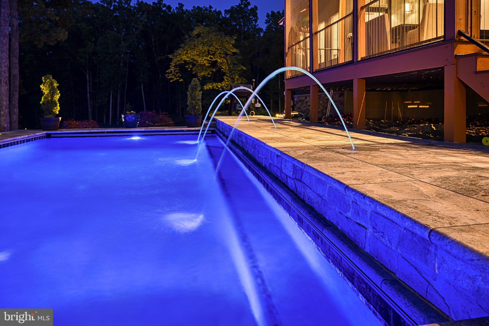 LIGHTHOUSE POINT - Residential