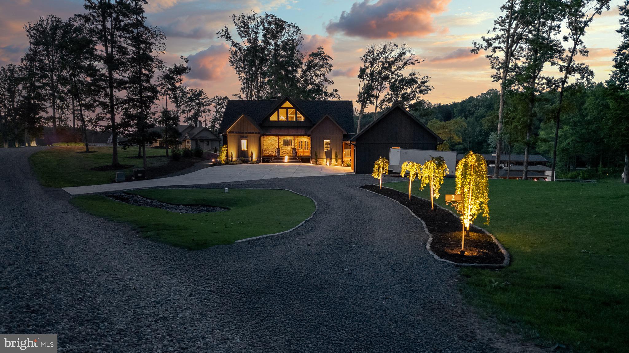 LIGHTHOUSE POINT - Residential