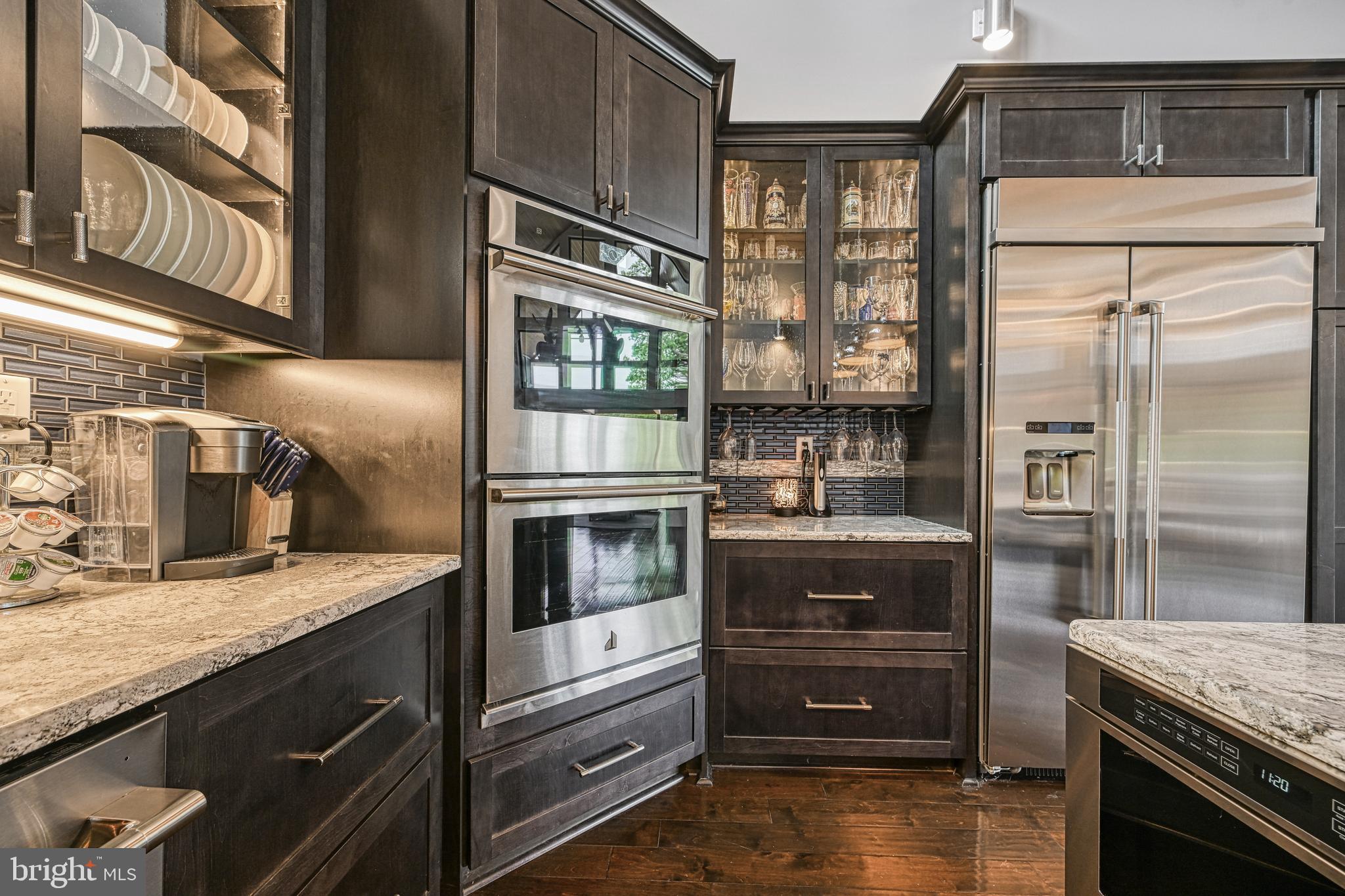 LIGHTHOUSE POINT - Residential