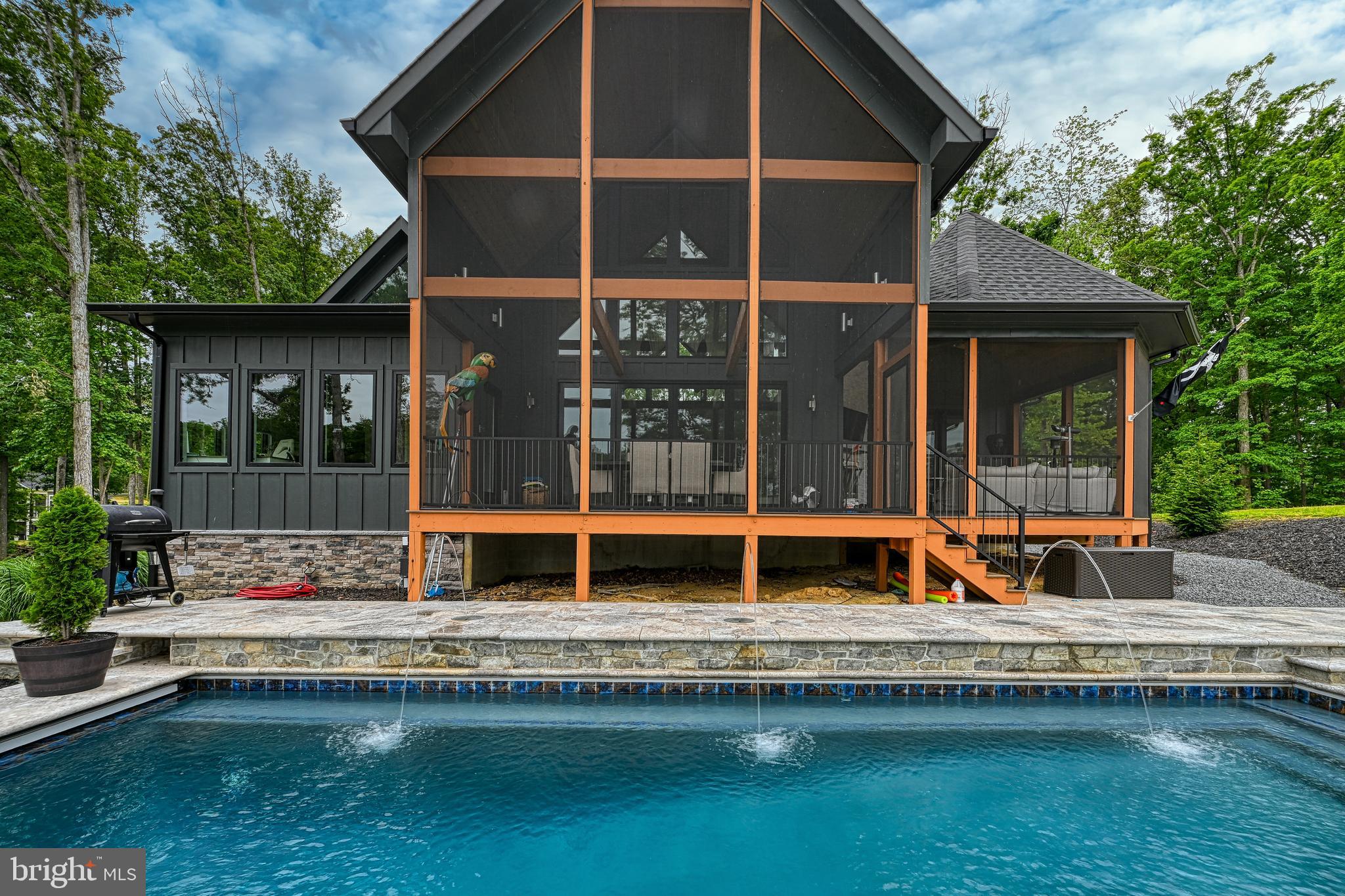 LIGHTHOUSE POINT - Residential