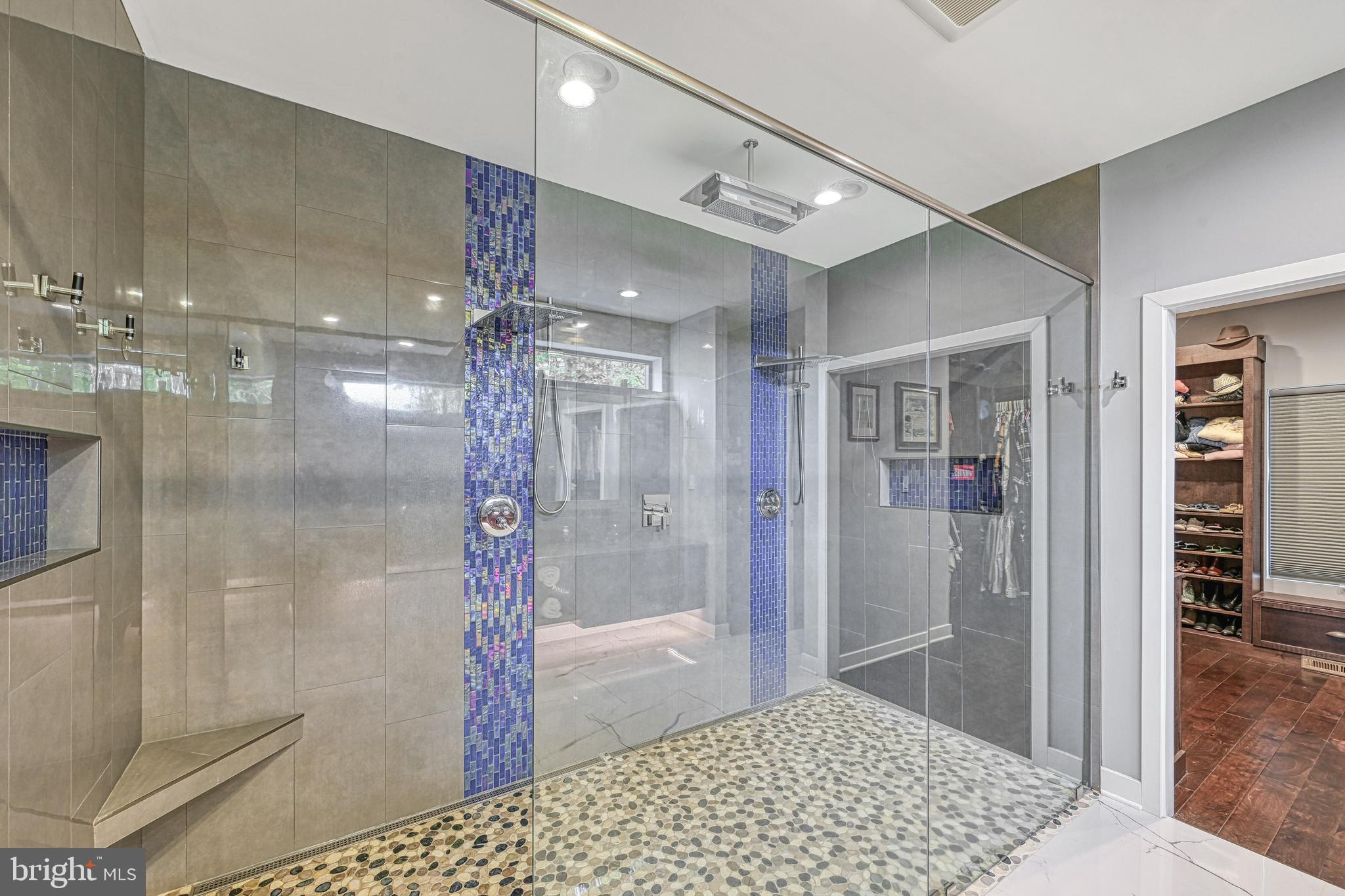 LIGHTHOUSE POINT - Residential