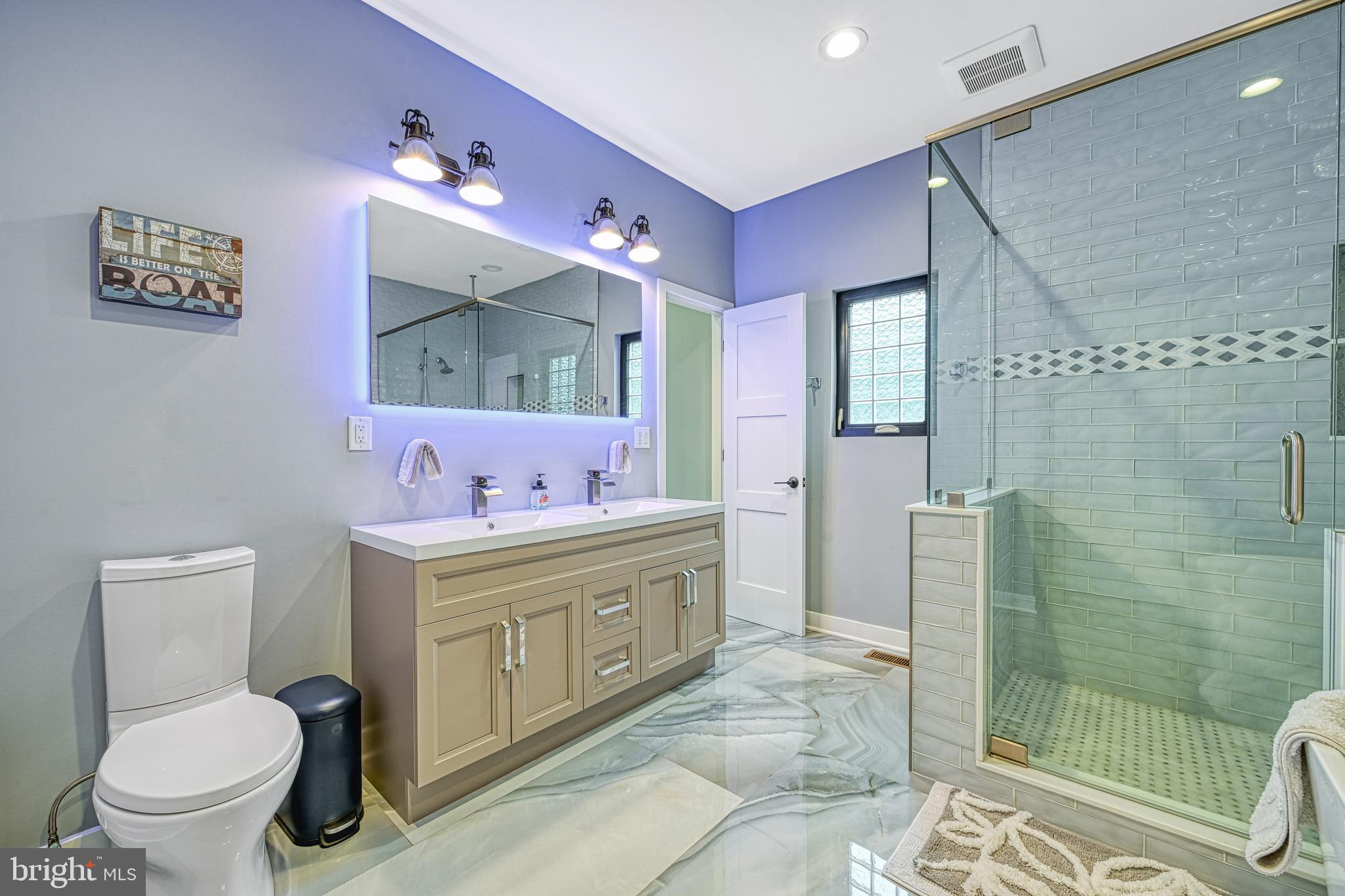 LIGHTHOUSE POINT - Residential