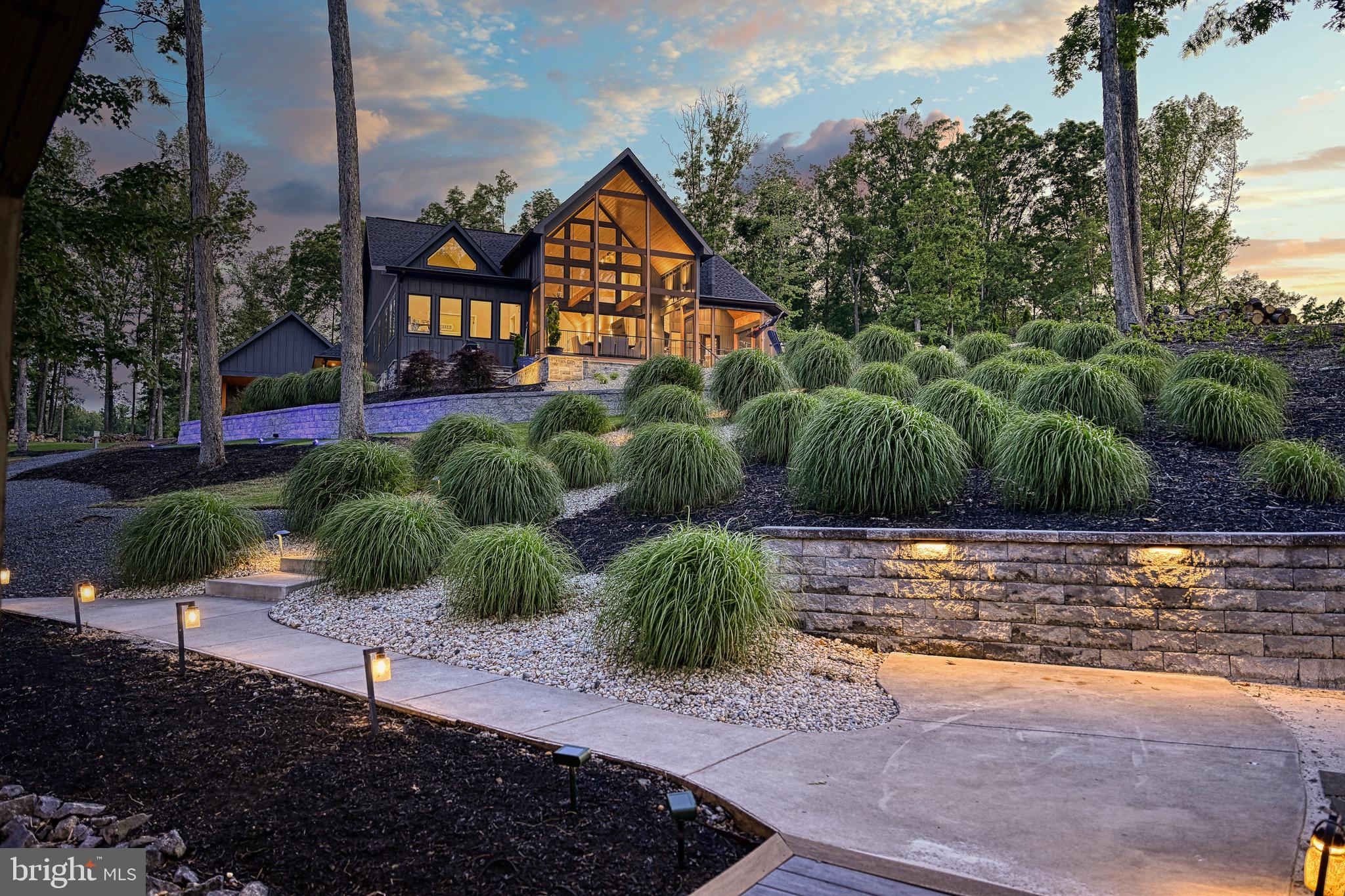 LIGHTHOUSE POINT - Residential