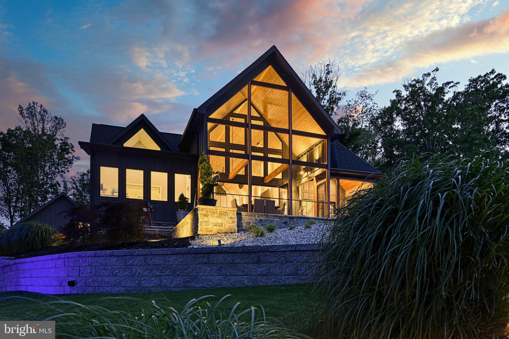 LIGHTHOUSE POINT - Residential