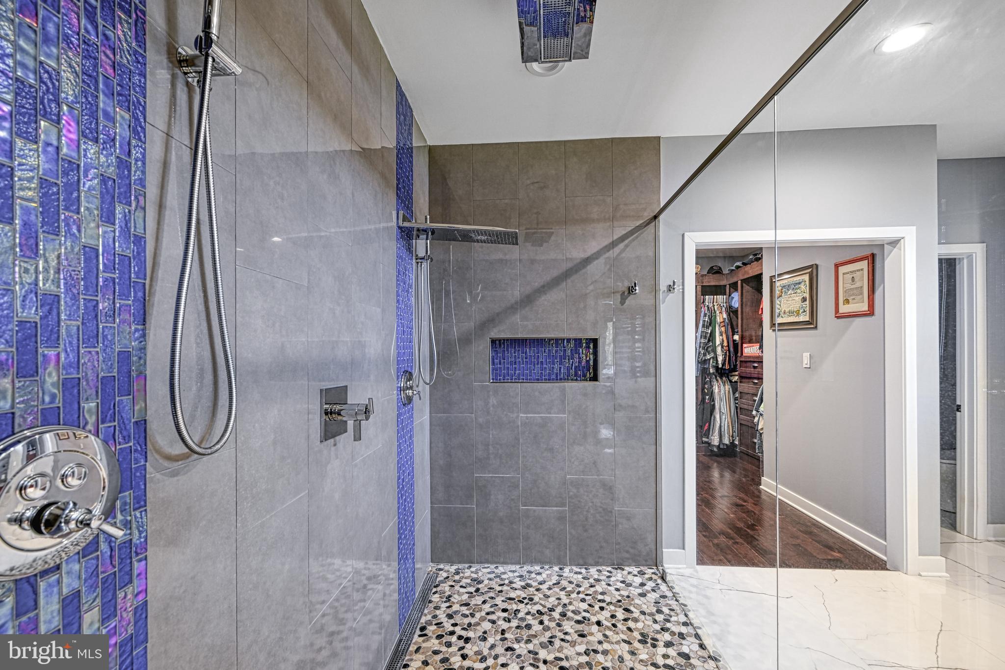 LIGHTHOUSE POINT - Residential