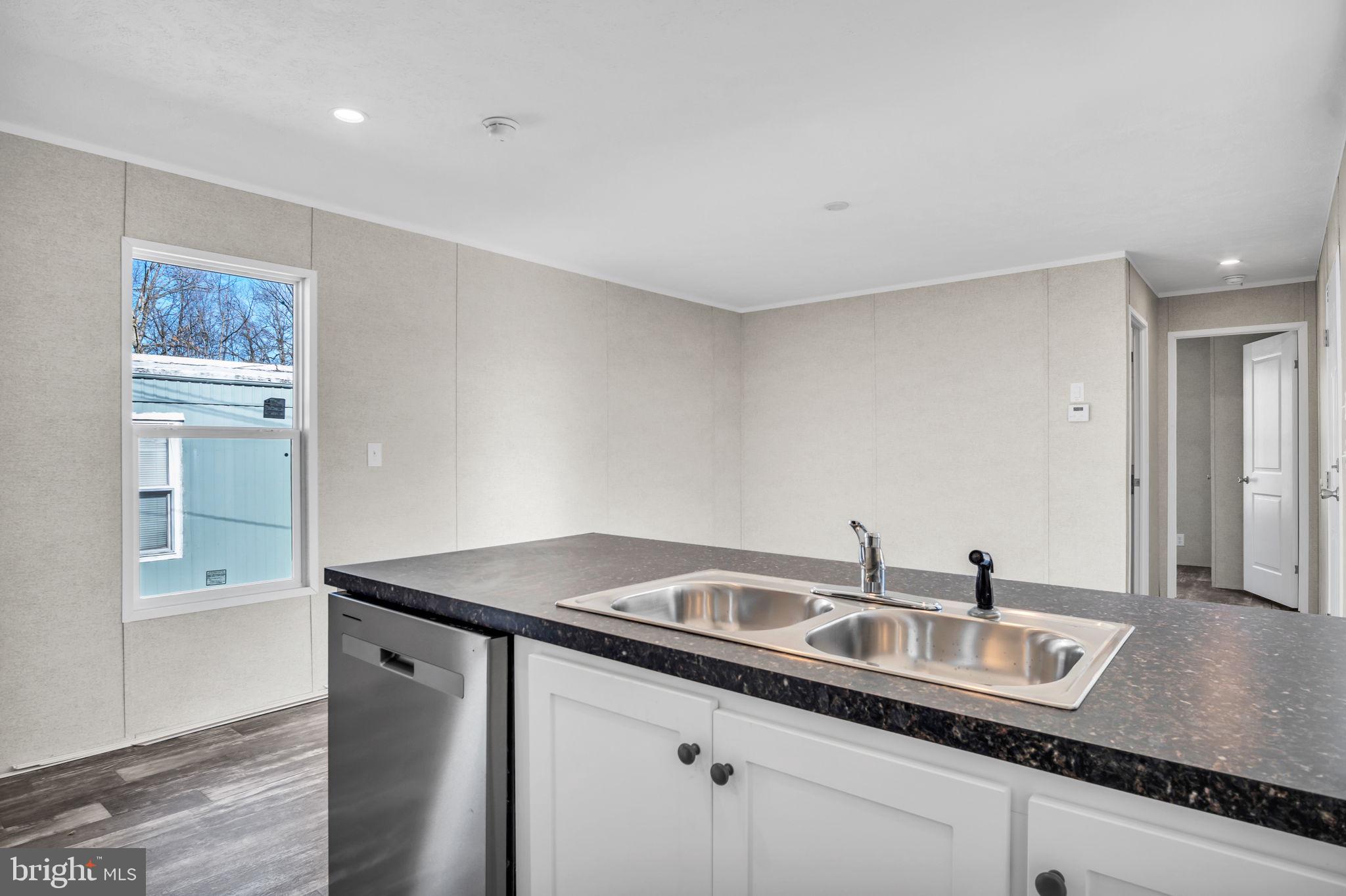 PARADISE MHP - Residential