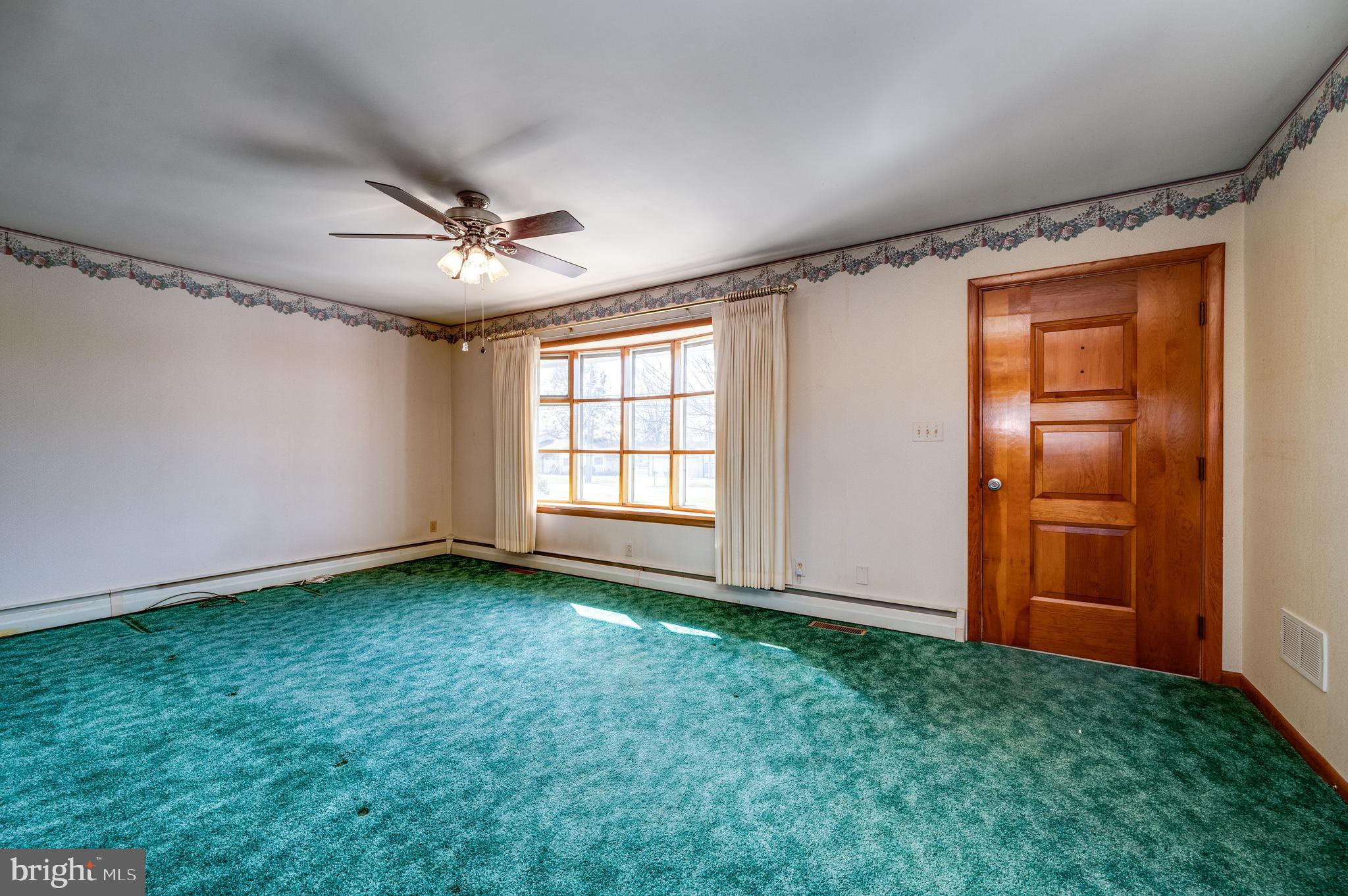 52 CRYSTAL CAVE ROAD