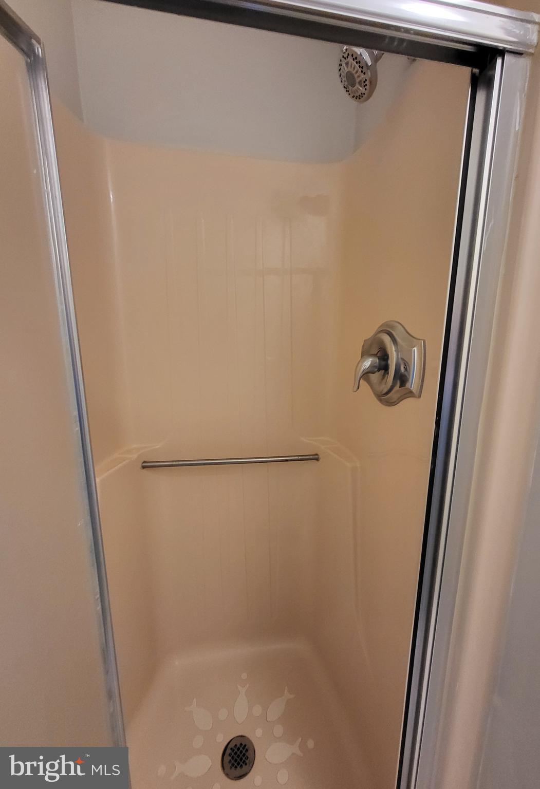 GLENLOCH - Residential Lease