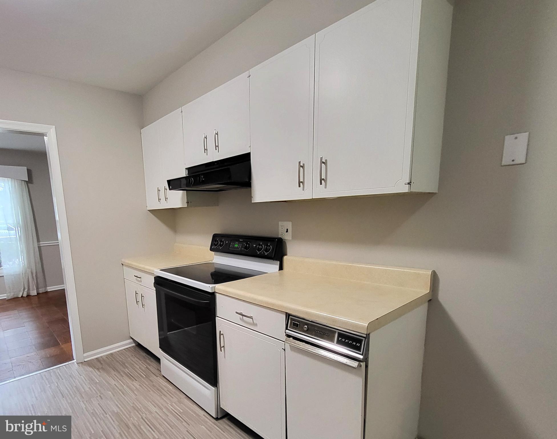 GLENLOCH - Residential Lease