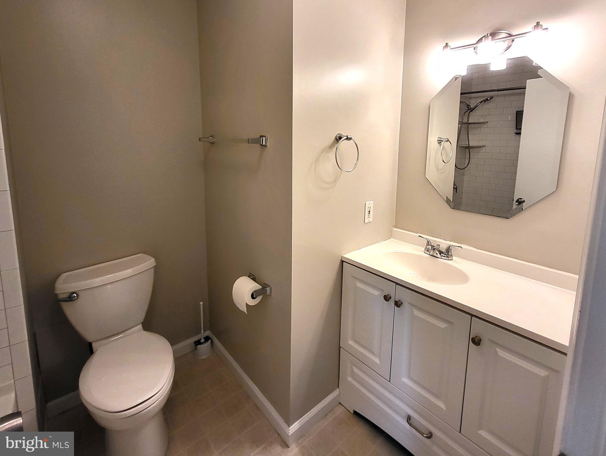 GLENLOCH - Residential Lease