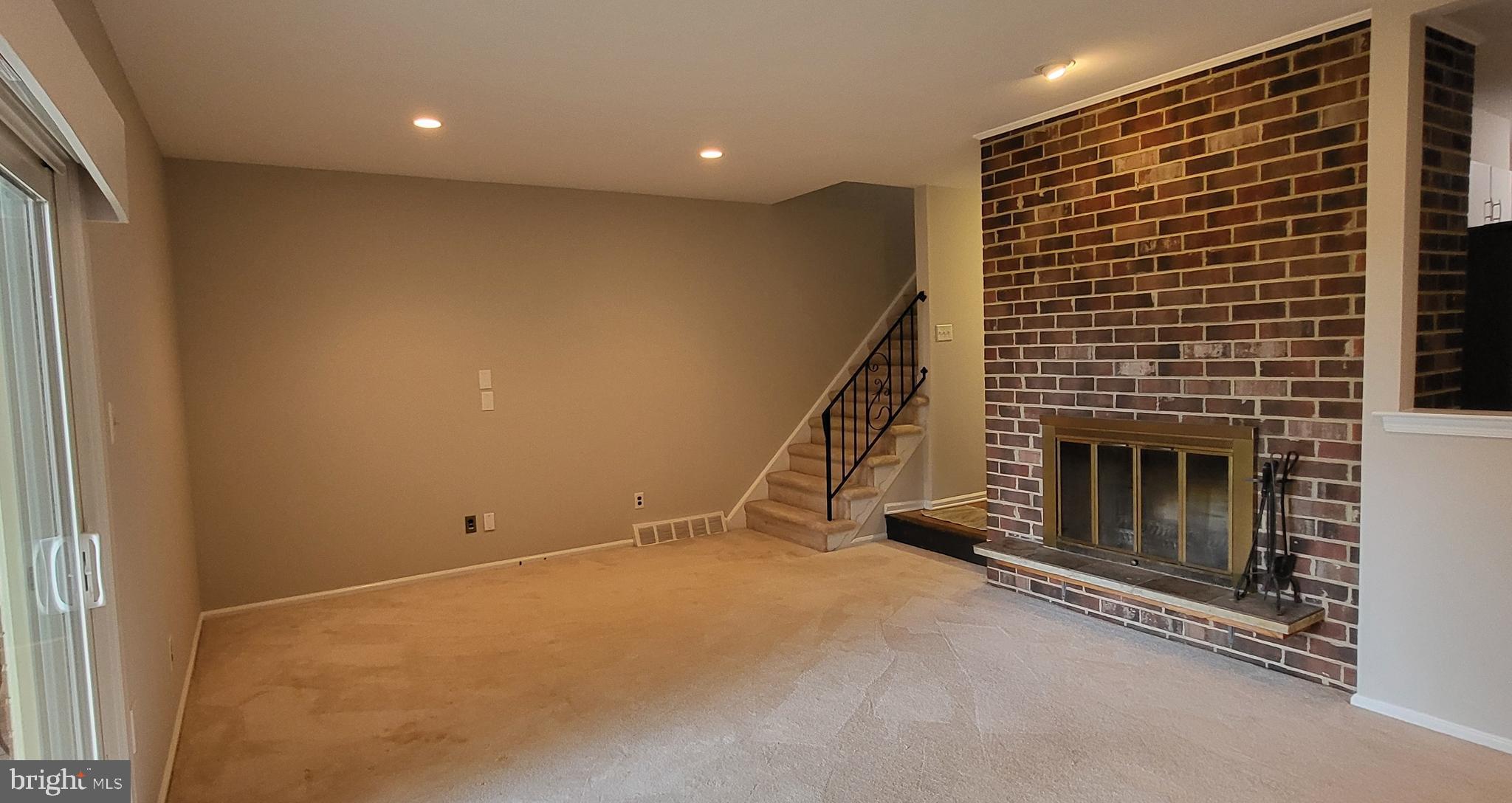 GLENLOCH - Residential Lease