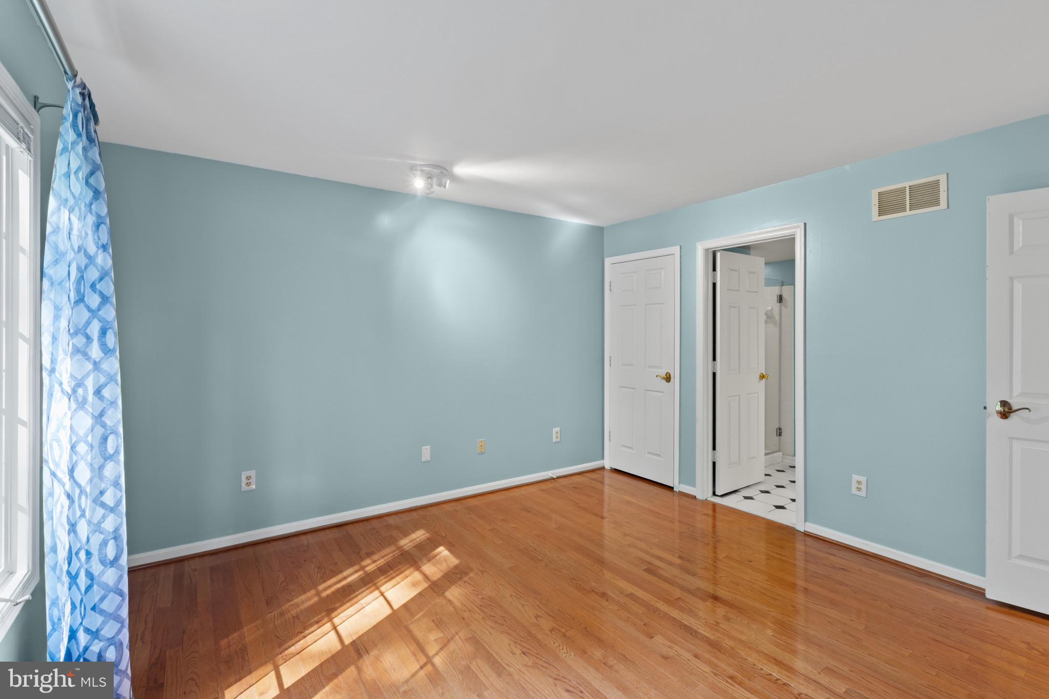 VILLAGE OF HICKORY RIDGE - Residential