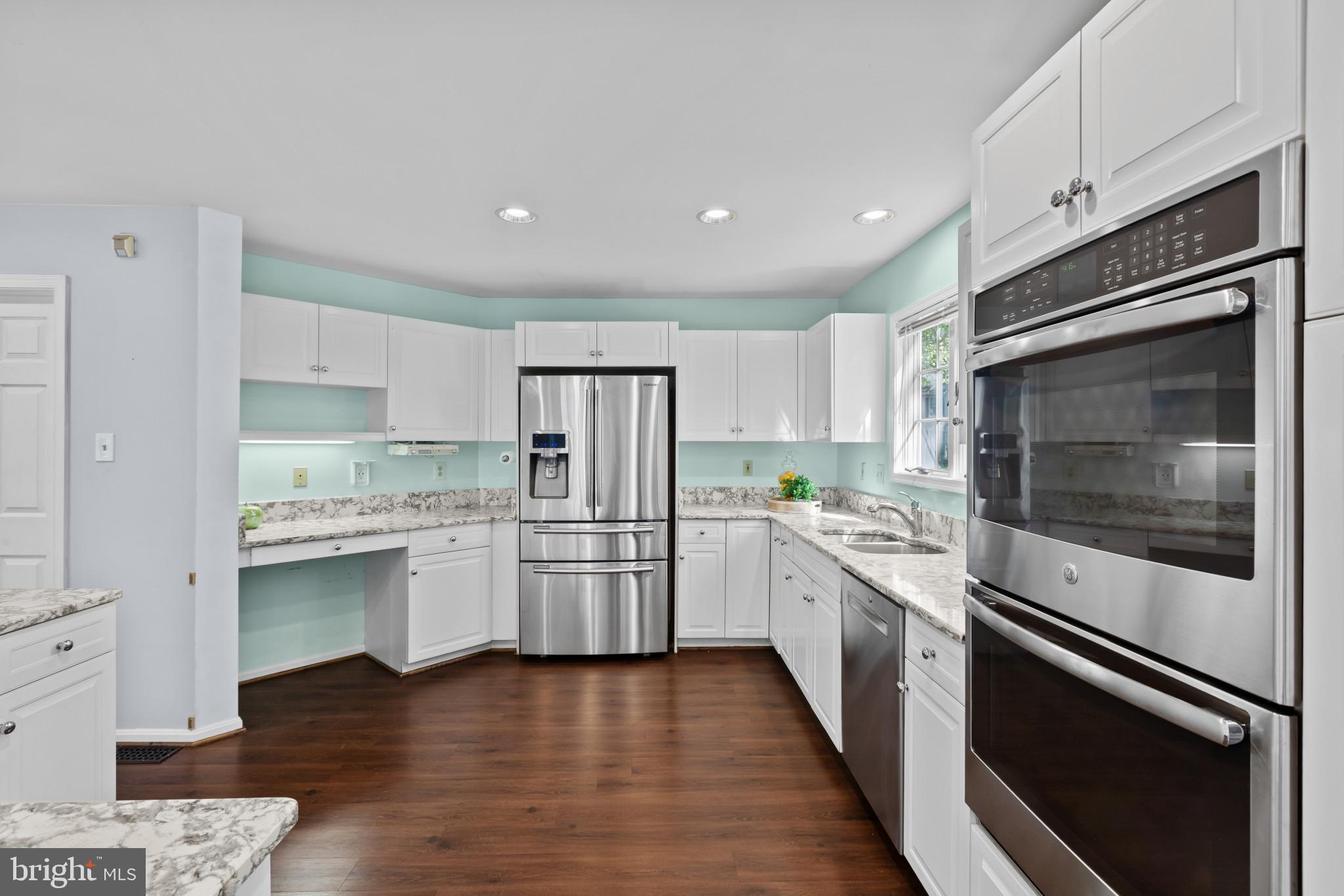 VILLAGE OF HICKORY RIDGE - Residential