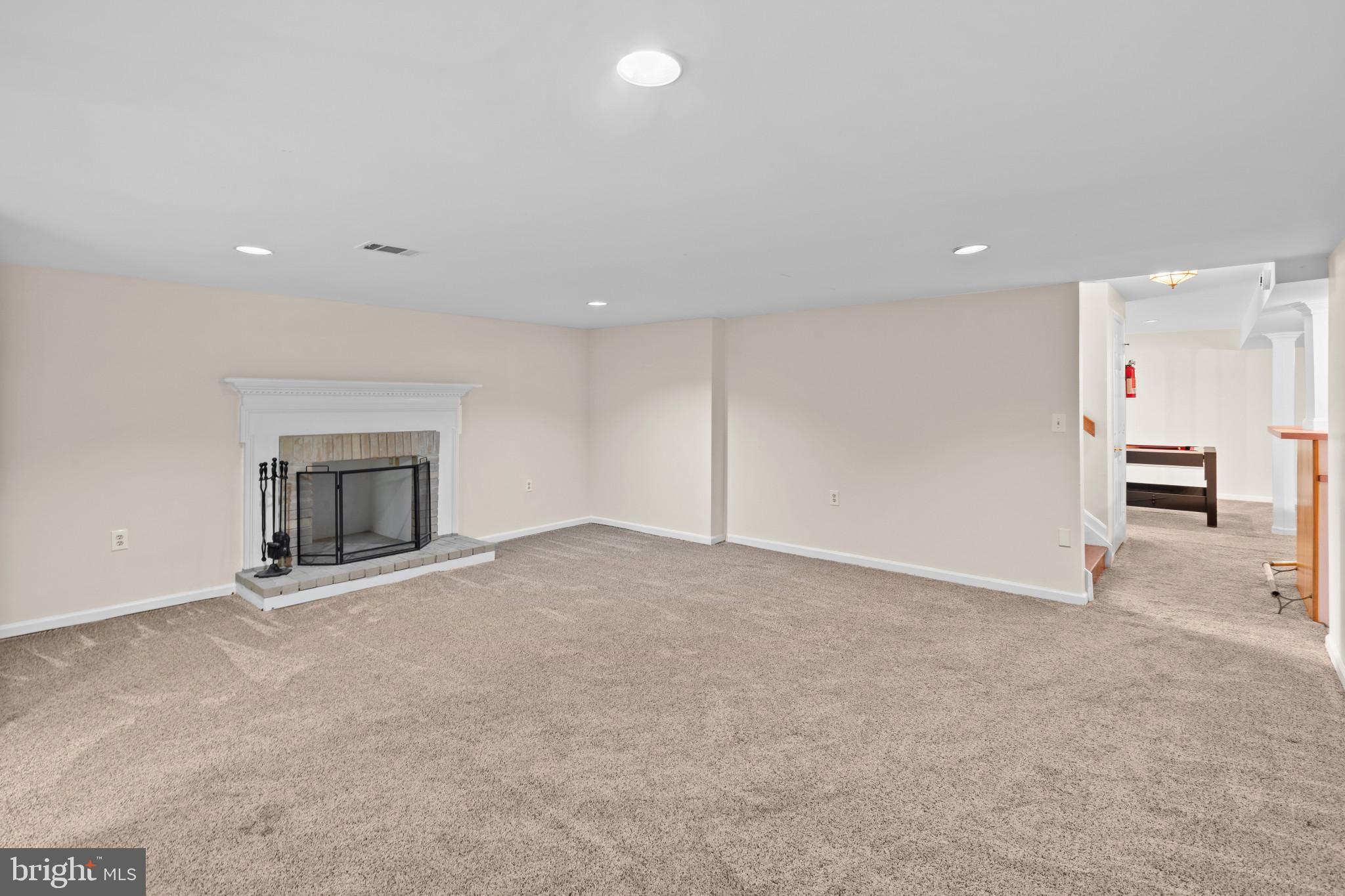 VILLAGE OF HICKORY RIDGE - Residential