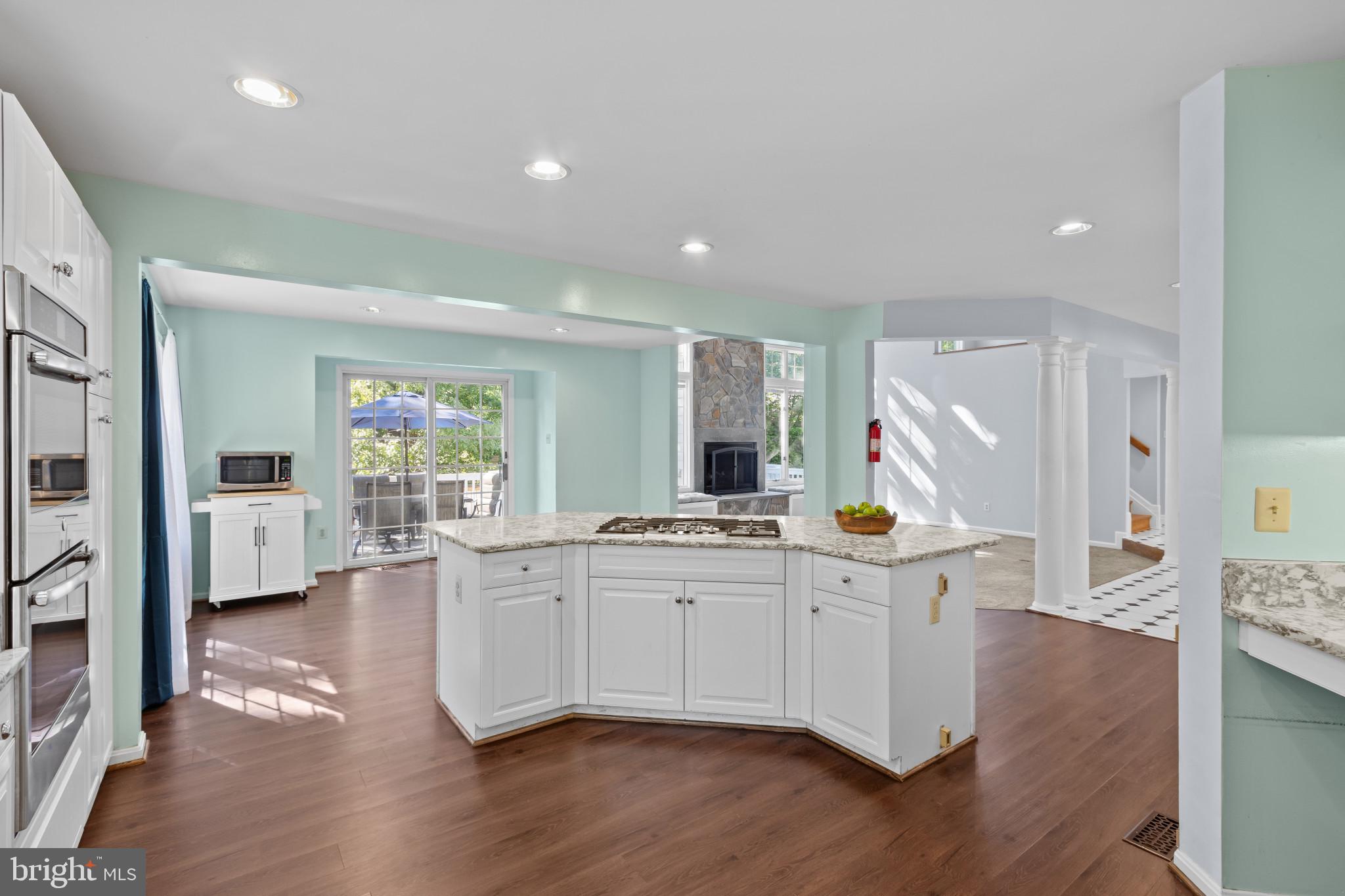 VILLAGE OF HICKORY RIDGE - Residential