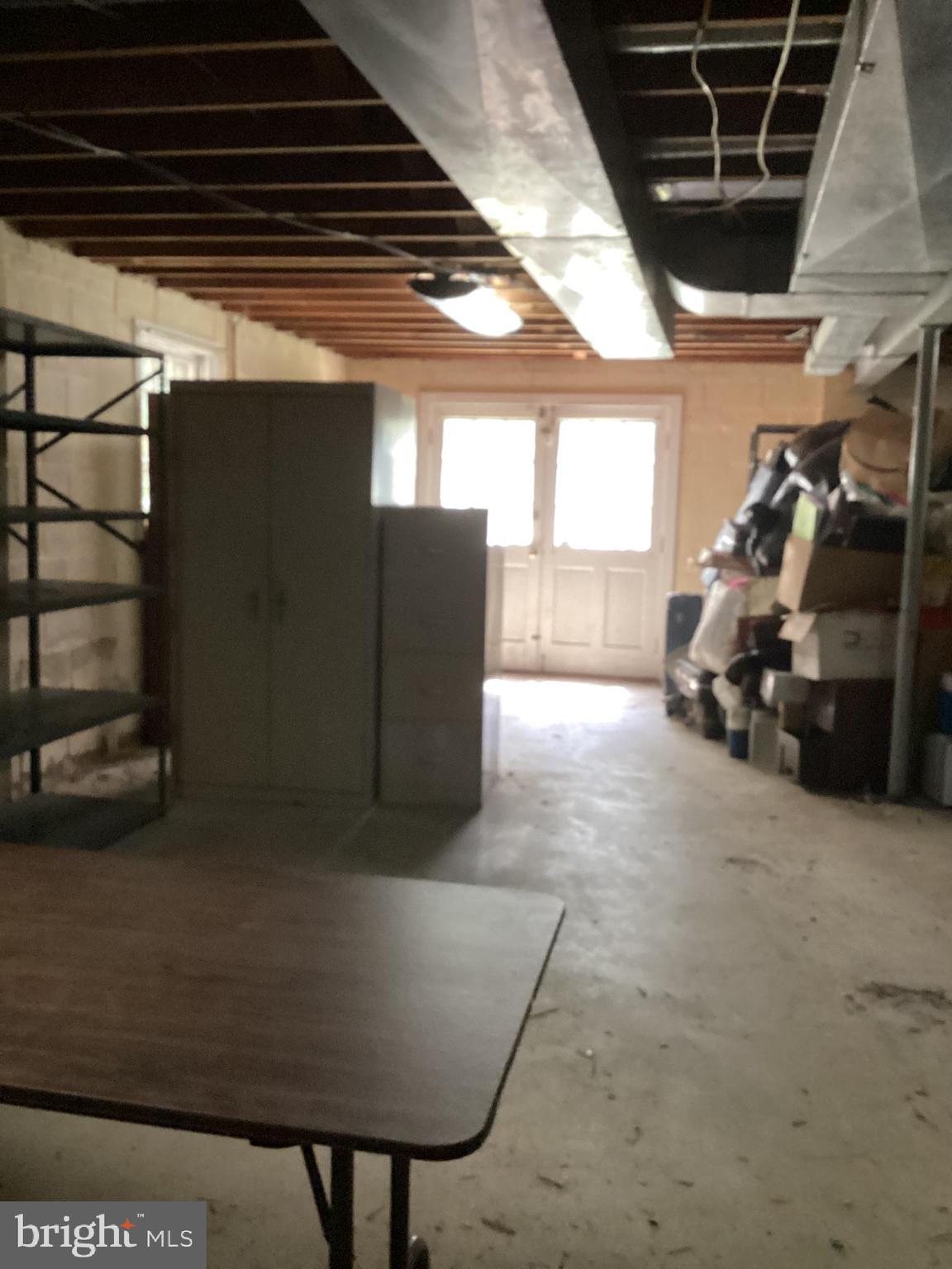 BROCK HALL - Residential