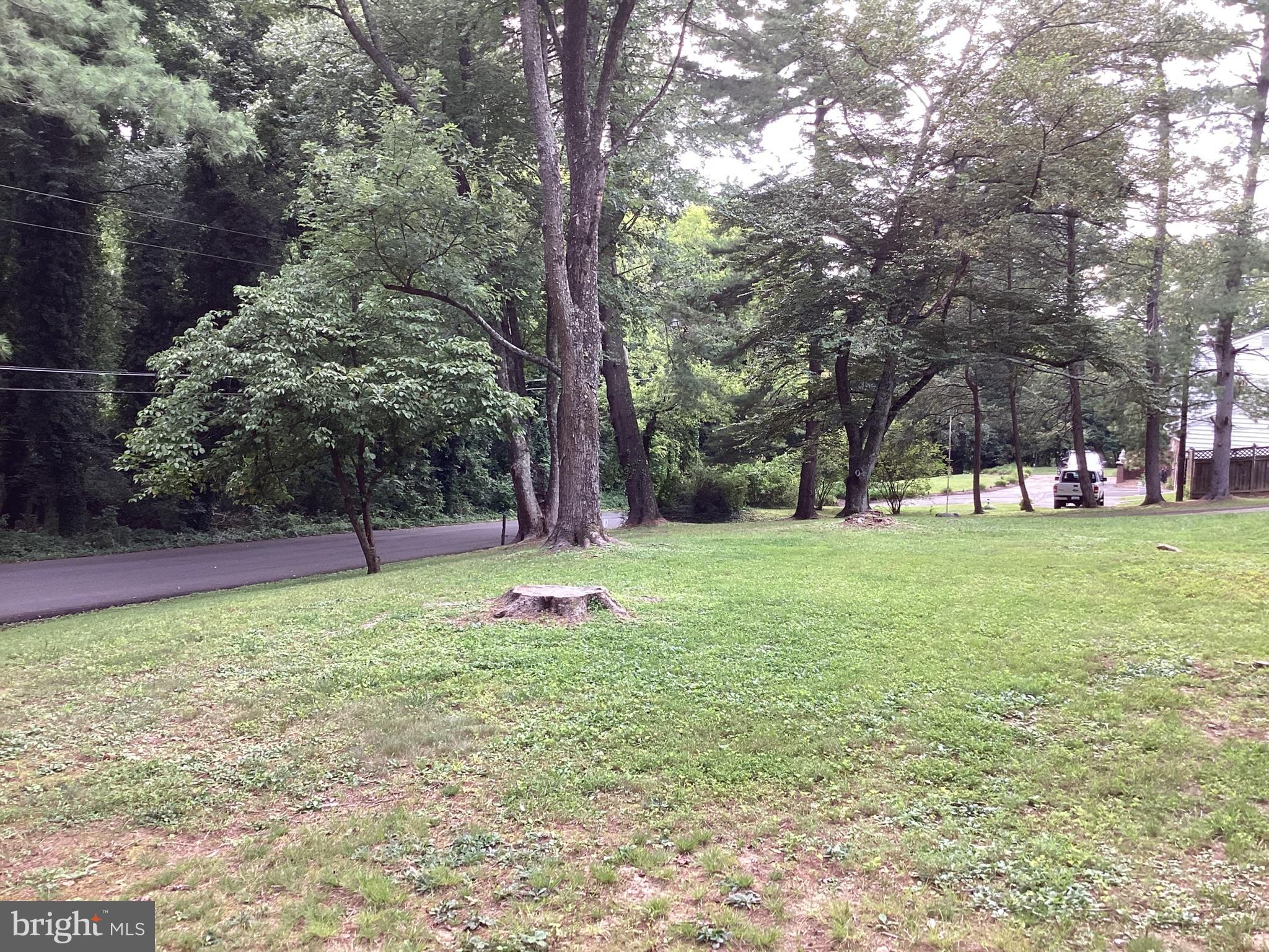 BROCK HALL - Residential