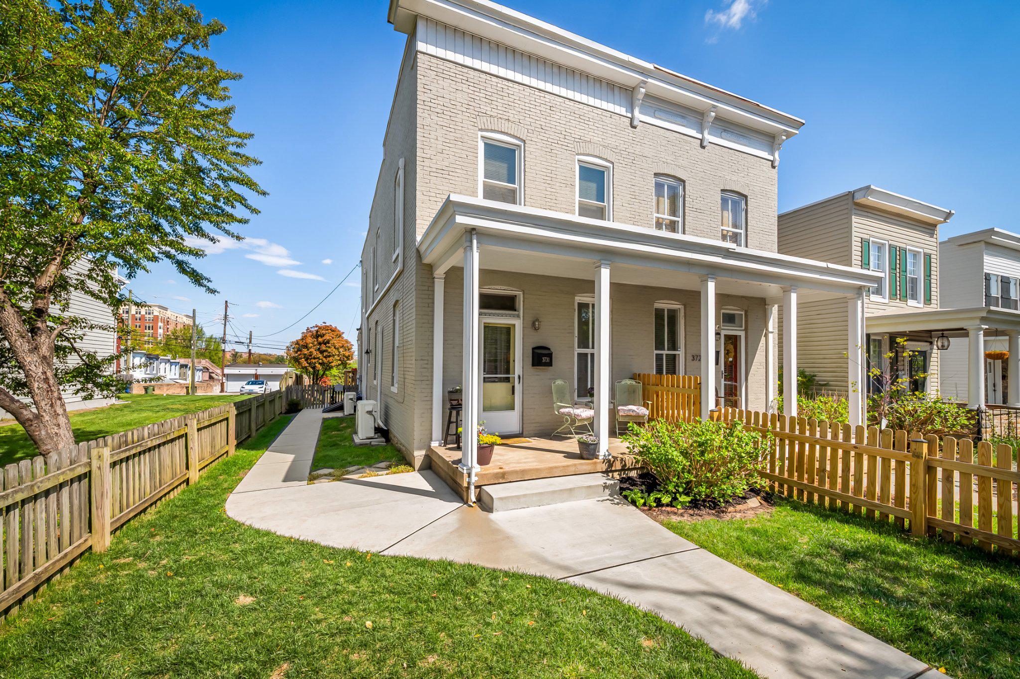 HAMPDEN HISTORIC DISTRICT - Residential