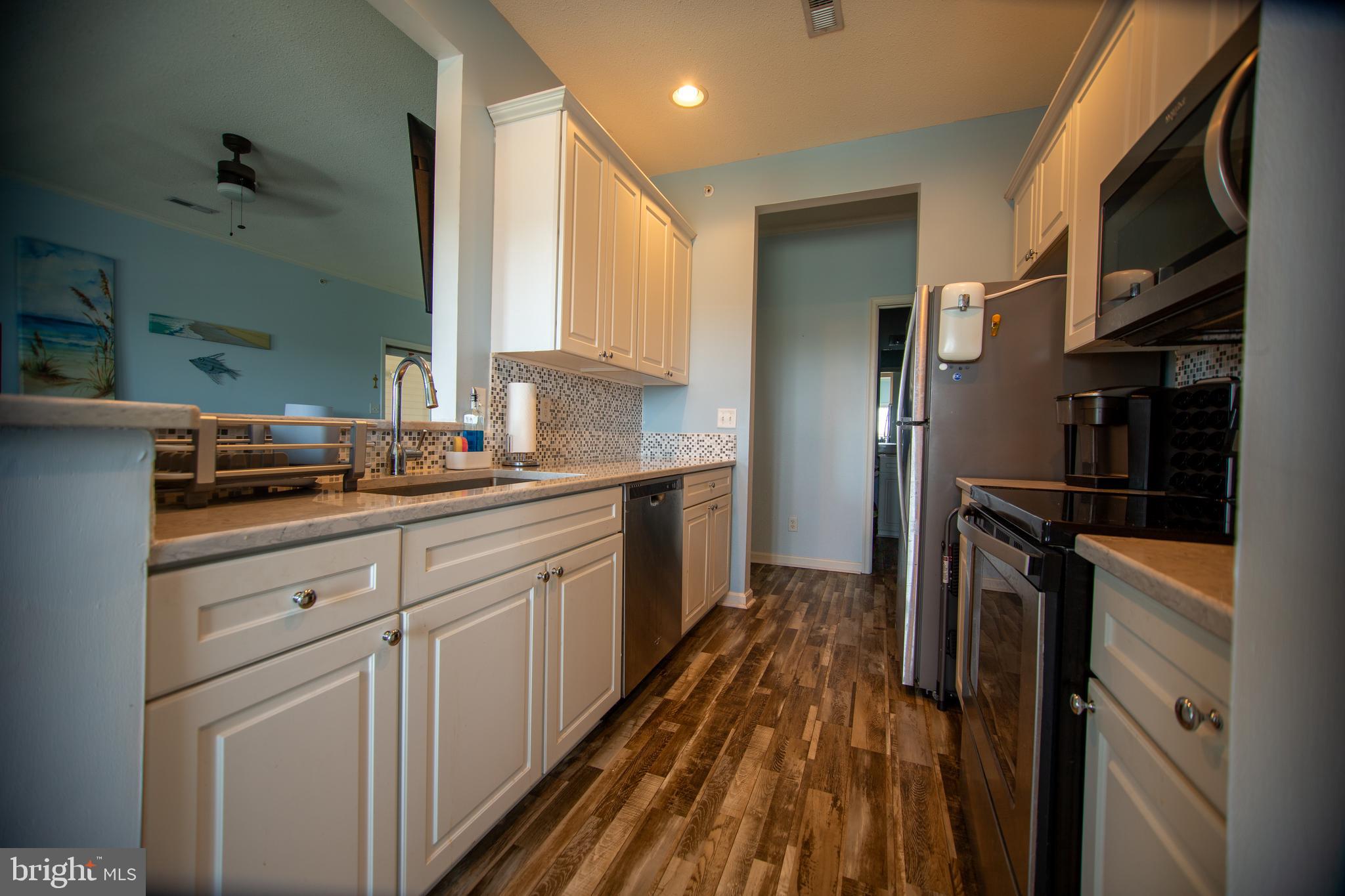 VILLAGES OF FIVE POINTS-WEST - Residential