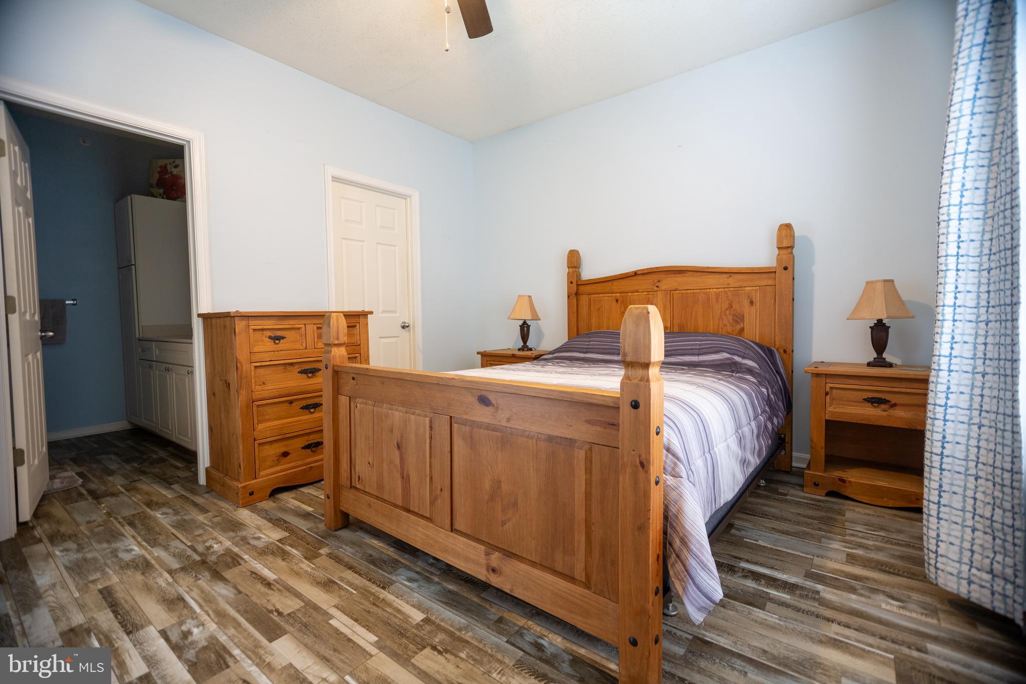 VILLAGES OF FIVE POINTS-WEST - Residential