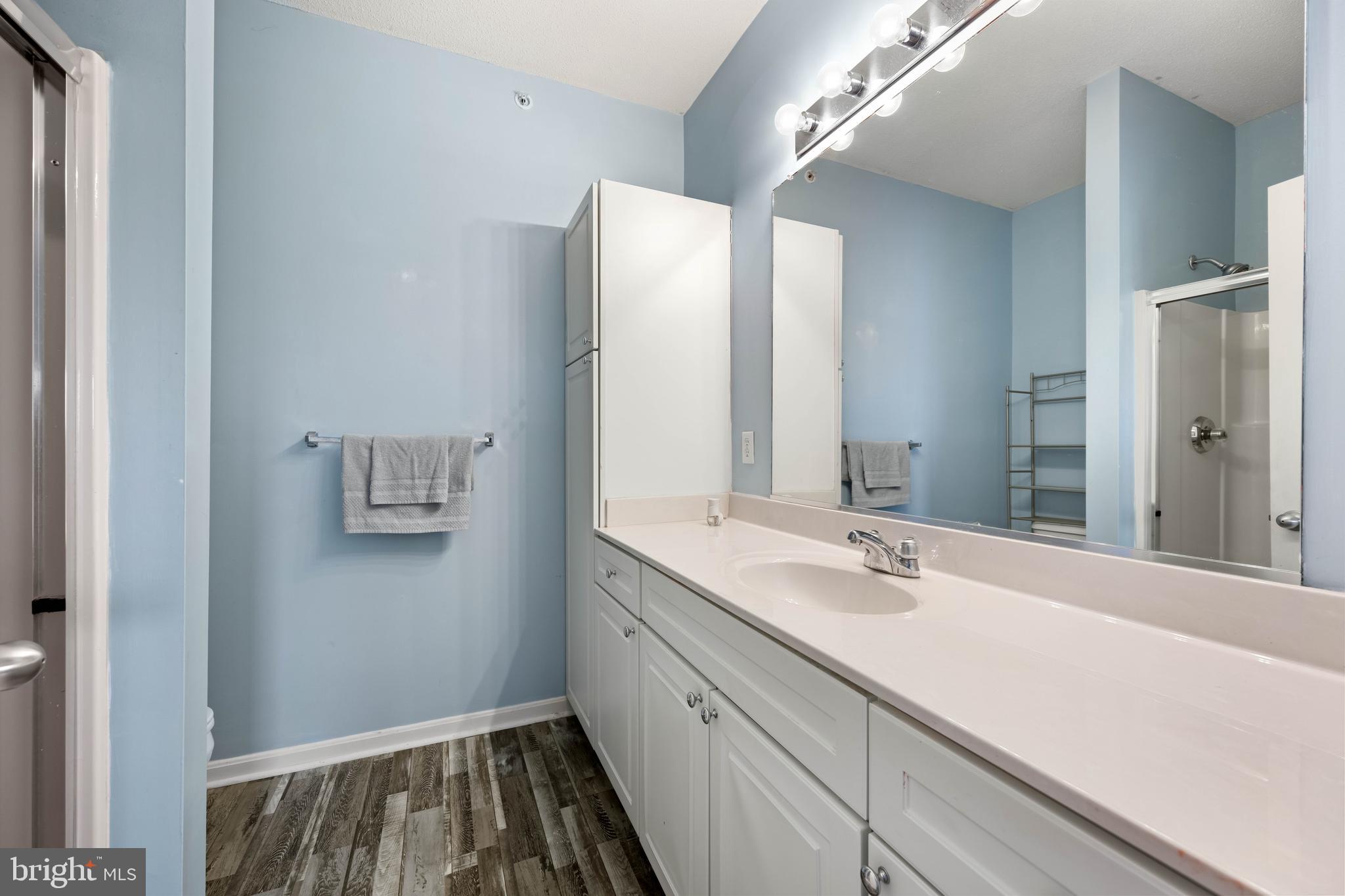 VILLAGES OF FIVE POINTS-WEST - Residential