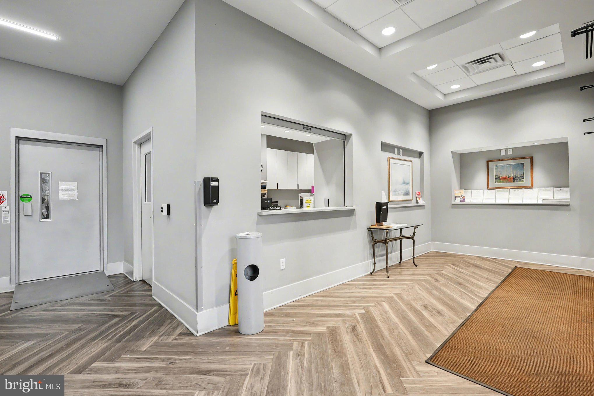 GREENHOUSE - Residential