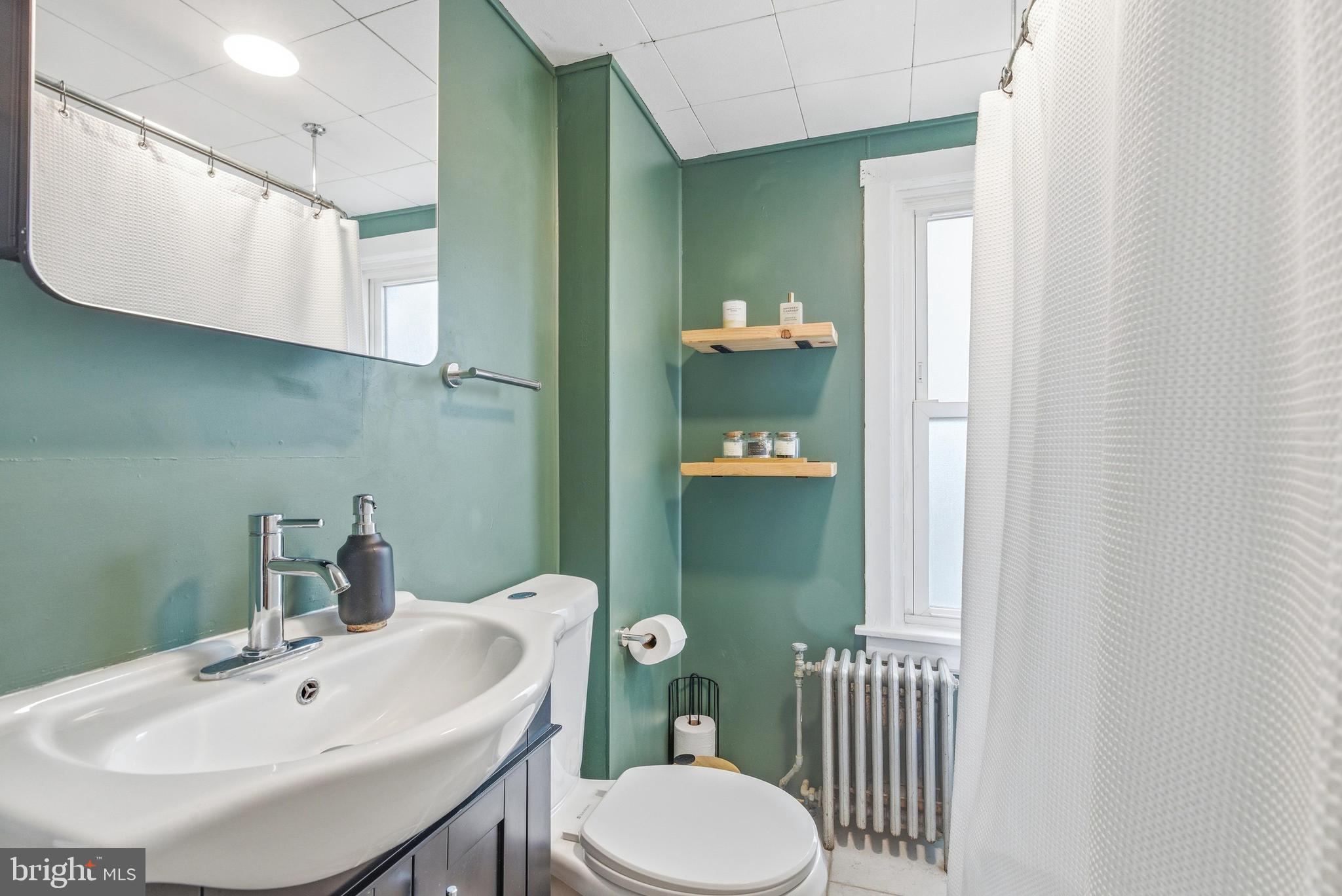 HERITAGE SQUARE - Residential