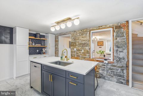 Photo of 116 South Street, PHOENIXVILLE, PA 19460 (MLS # PACT2115430)