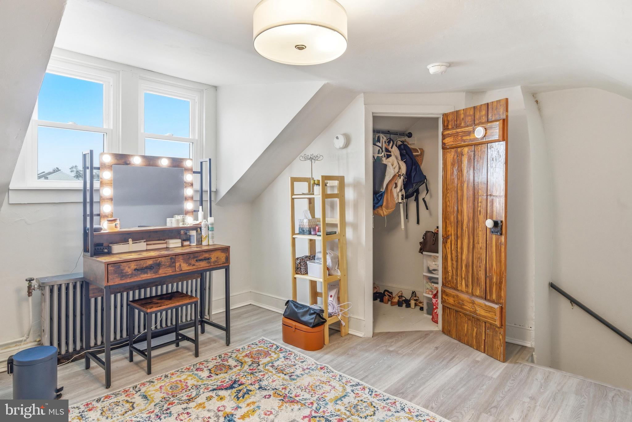 HERITAGE SQUARE - Residential