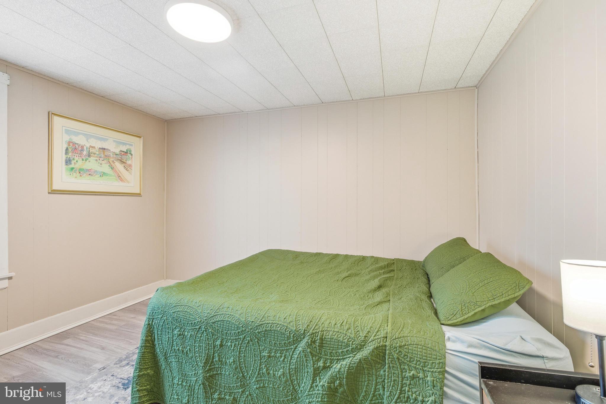 HERITAGE SQUARE - Residential