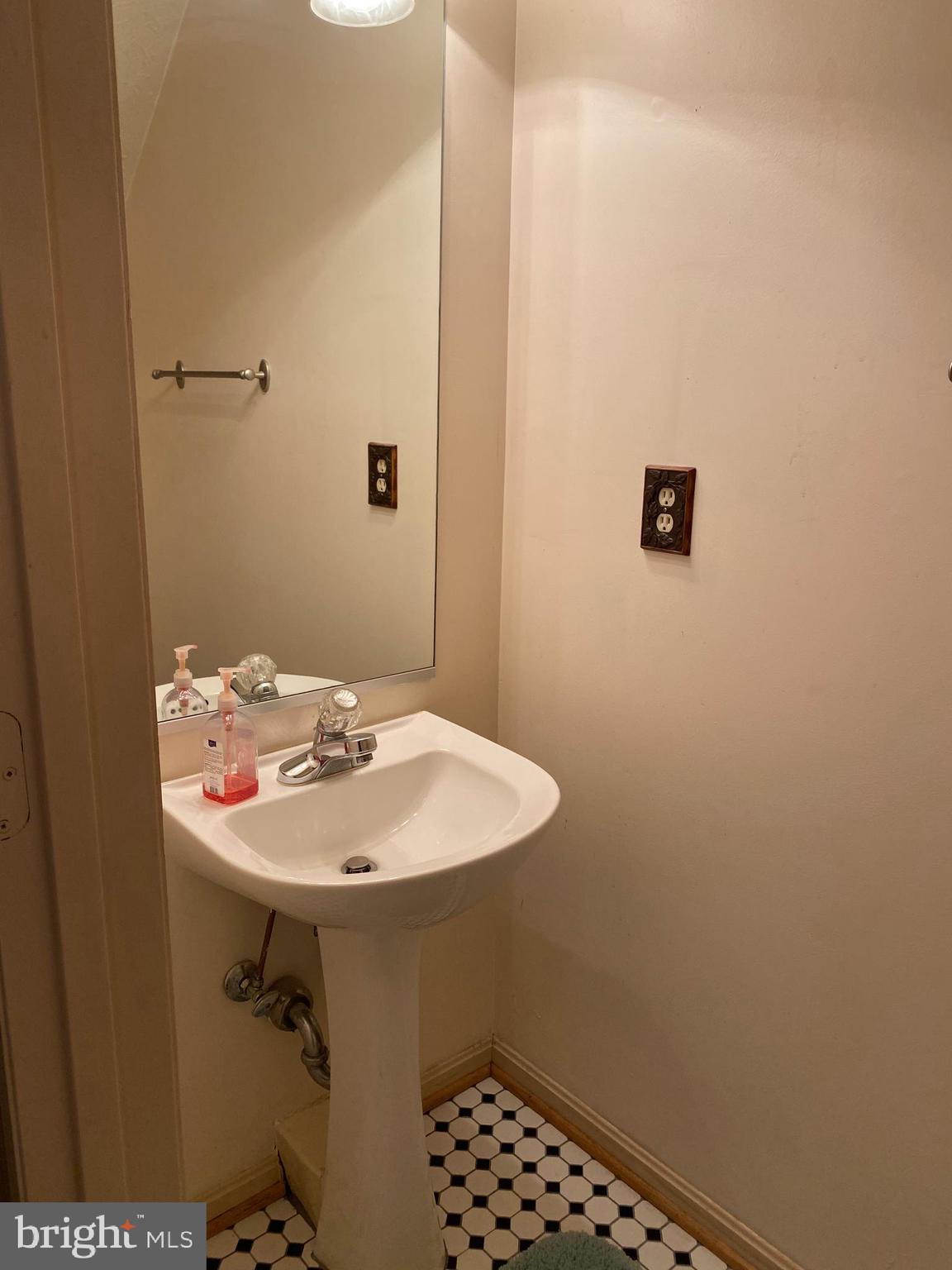 BOWLING BROOK FARMS - Residential Lease