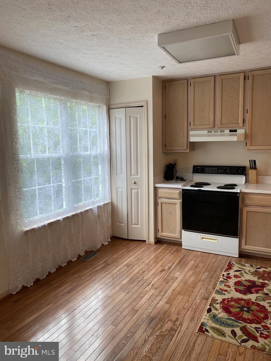 BOWLING BROOK FARMS - Residential Lease