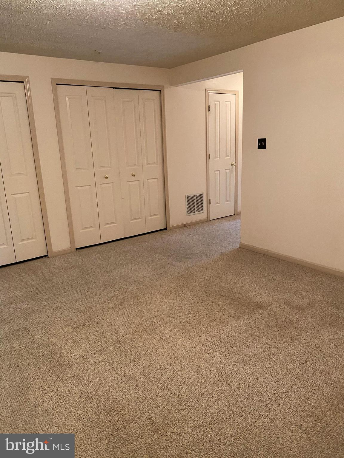 BOWLING BROOK FARMS - Residential Lease