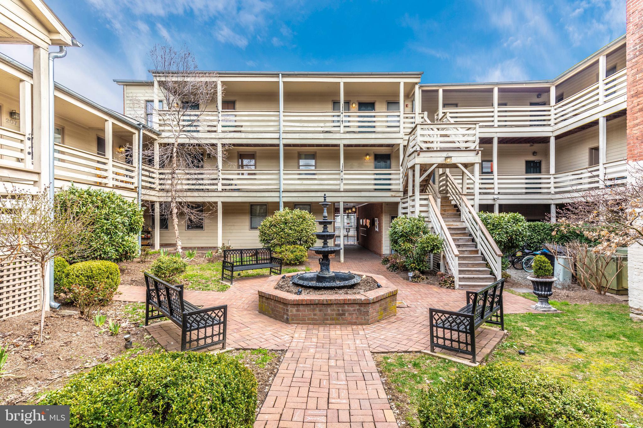 LAFAYETTE SQUARE - Residential