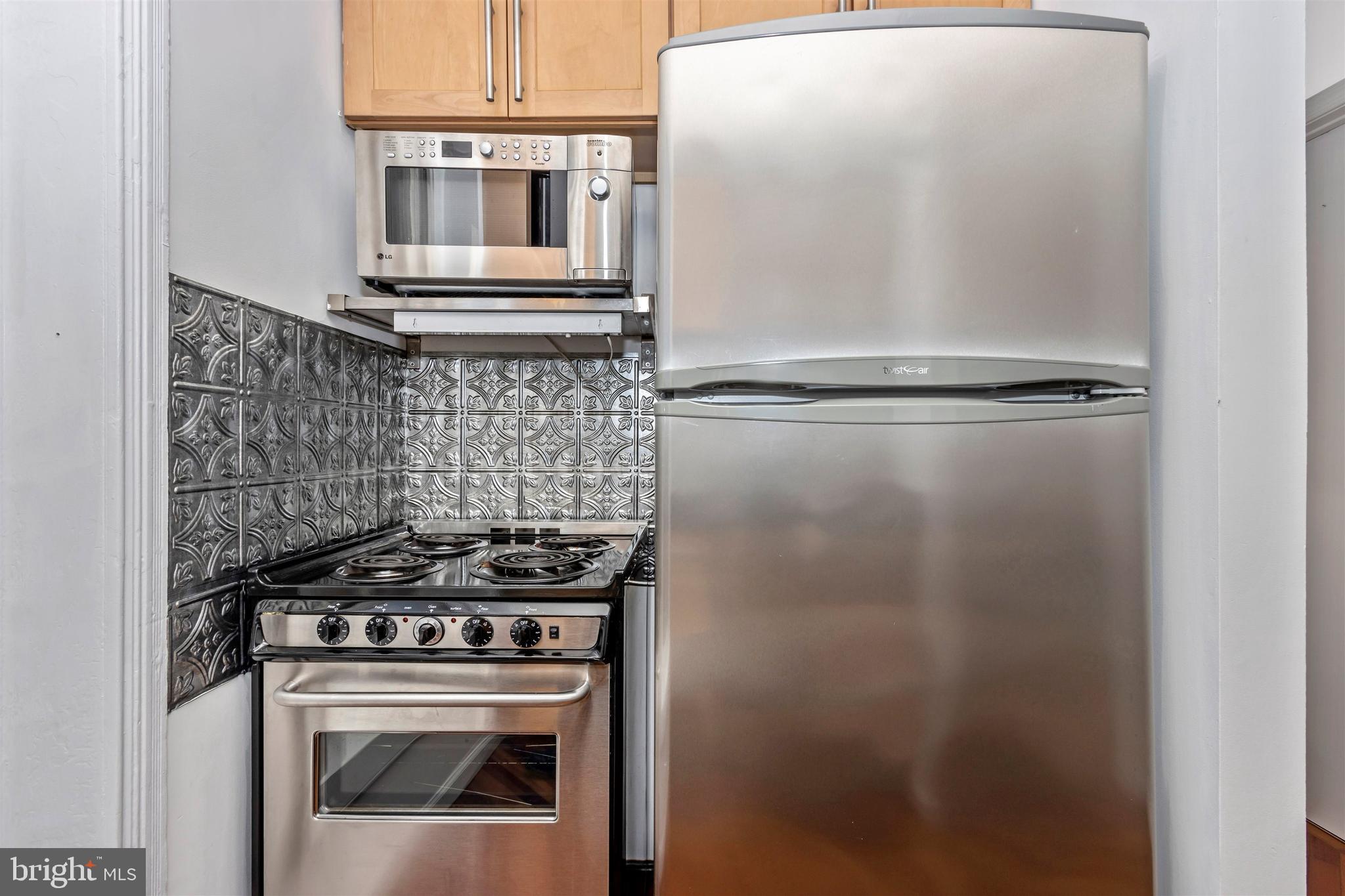 LAFAYETTE SQUARE - Residential