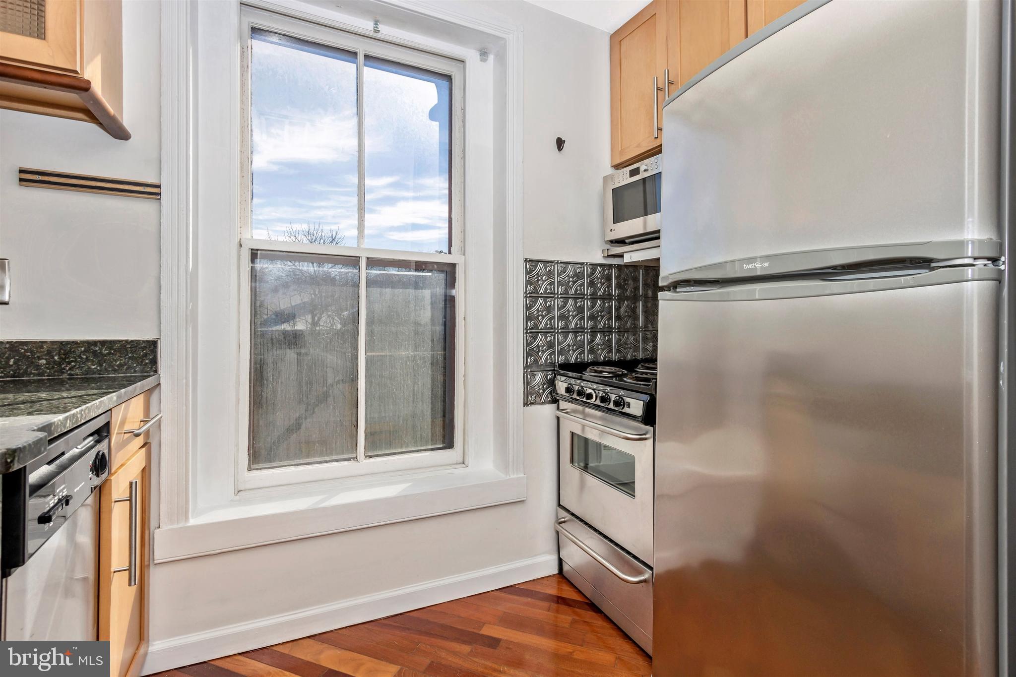 LAFAYETTE SQUARE - Residential