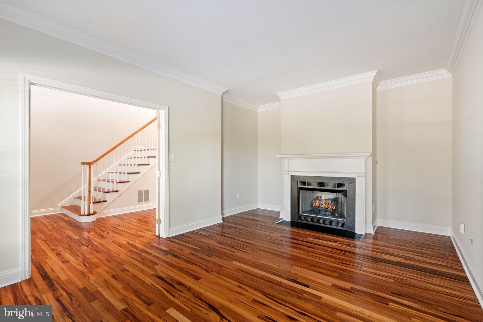 RIVER CREEK - Residential