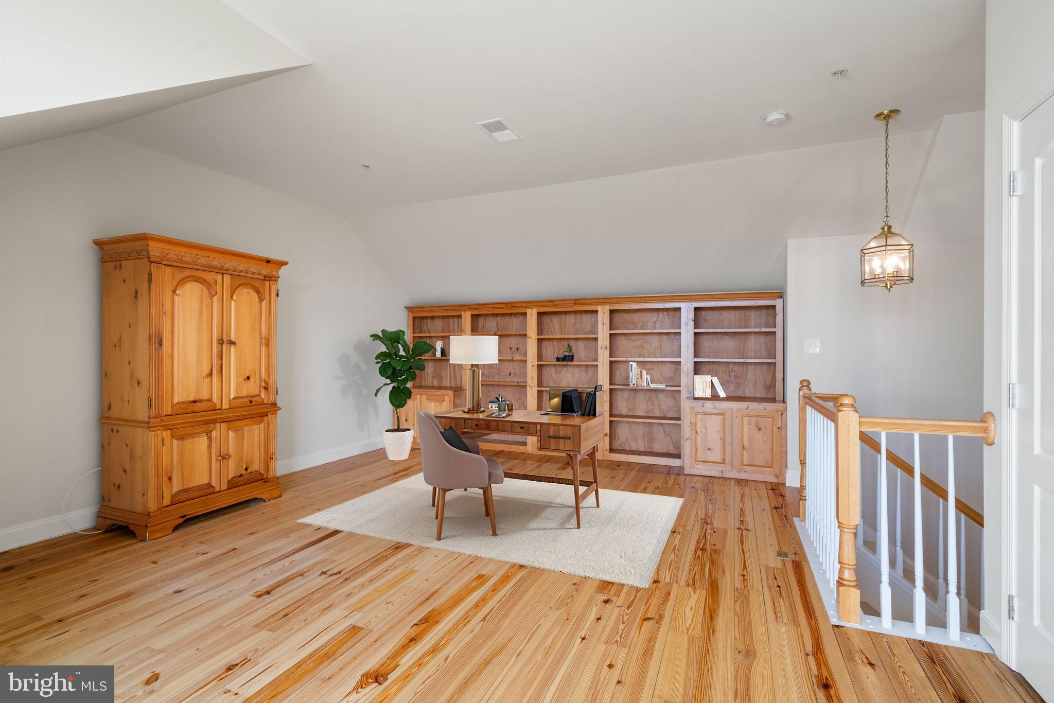 RIVER CREEK - Residential