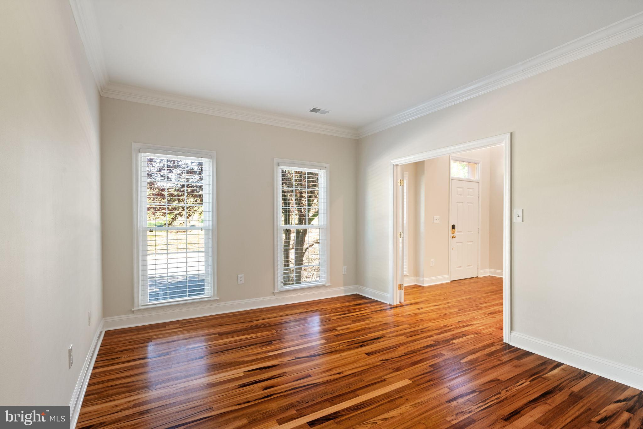 RIVER CREEK - Residential