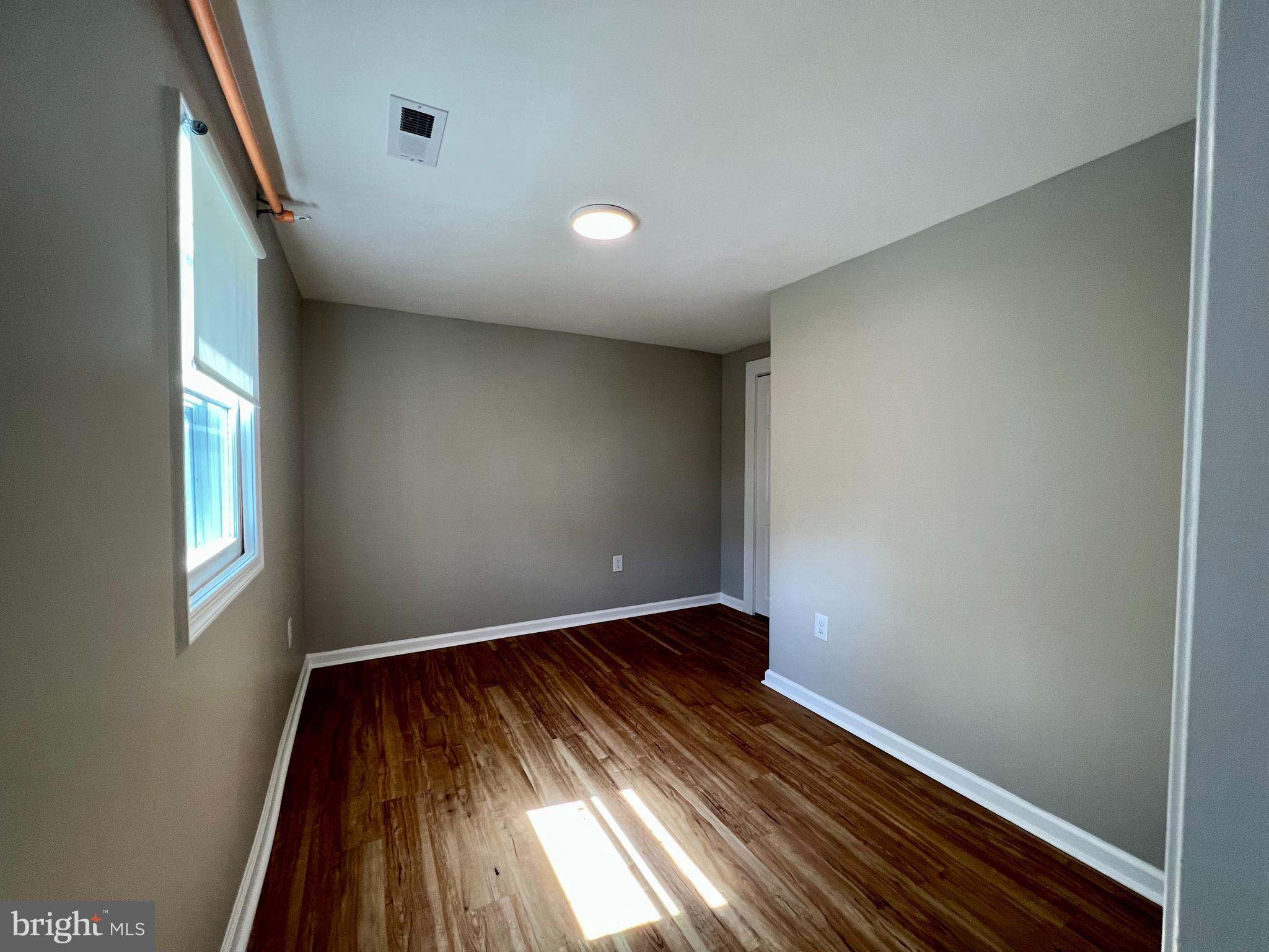 CHARLES TOWN - Residential Lease