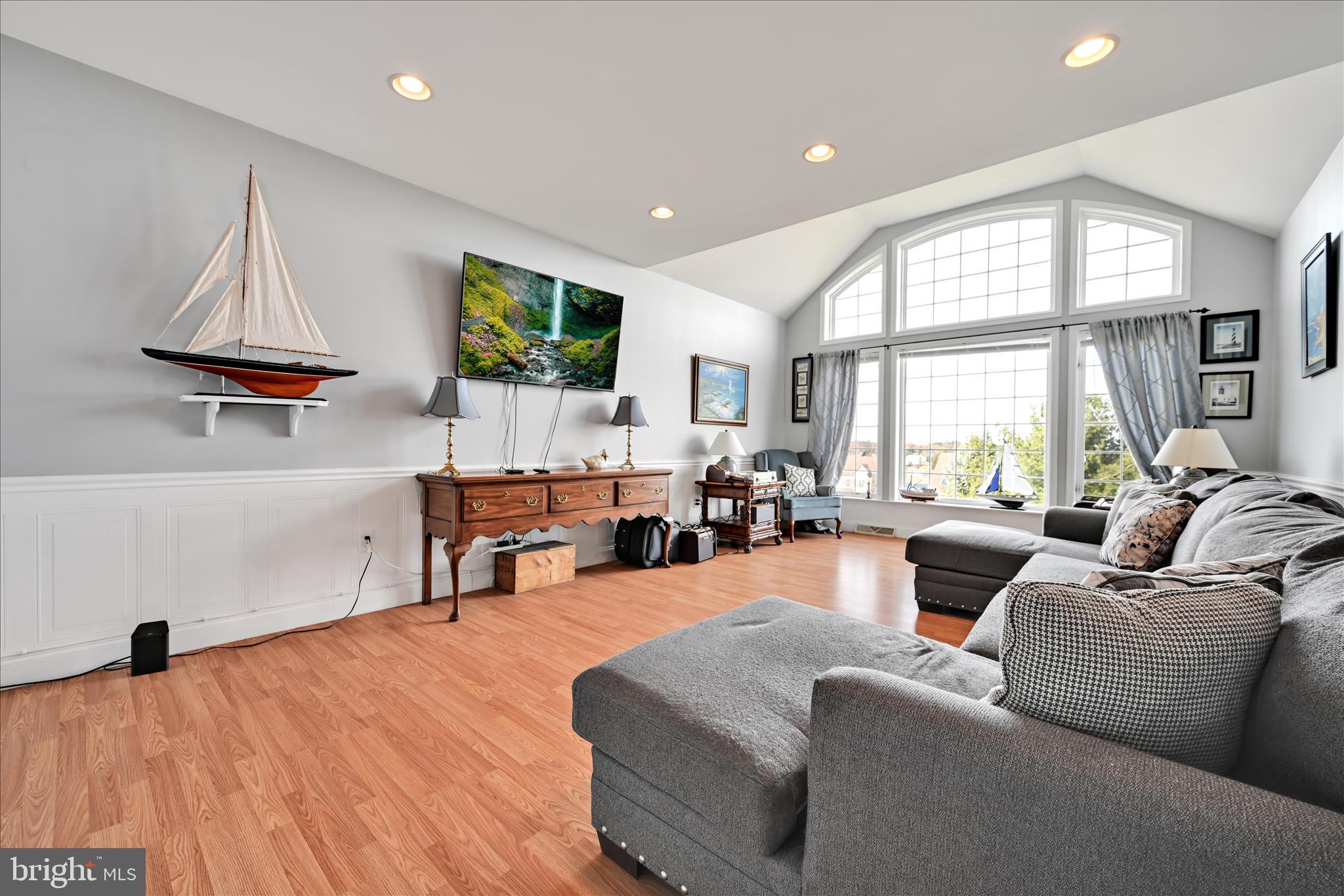 SAGE HILL - Residential