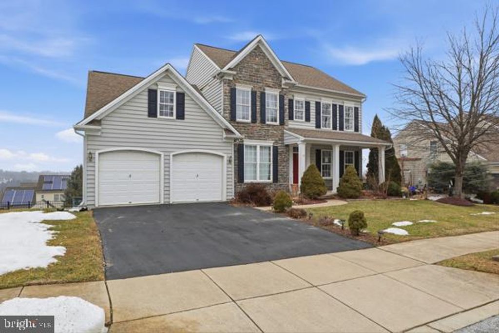 Photo of 748 Connolly Drive, RED LION, PA 17356 (MLS # PAYK2093362)