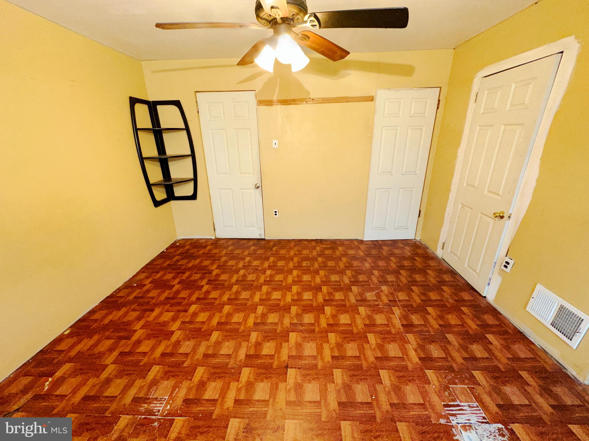 POINT BREEZE - Residential