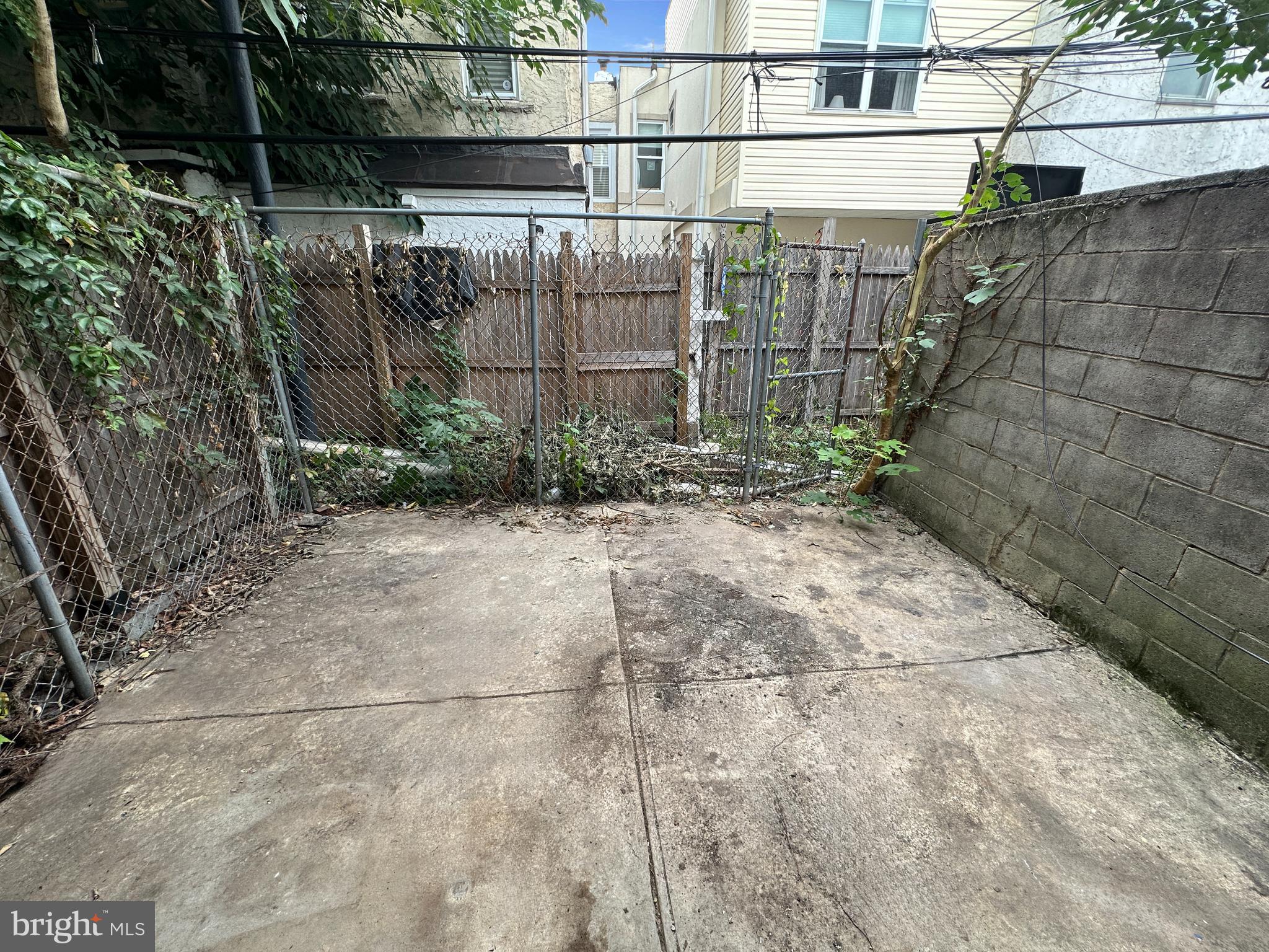 POINT BREEZE - Residential