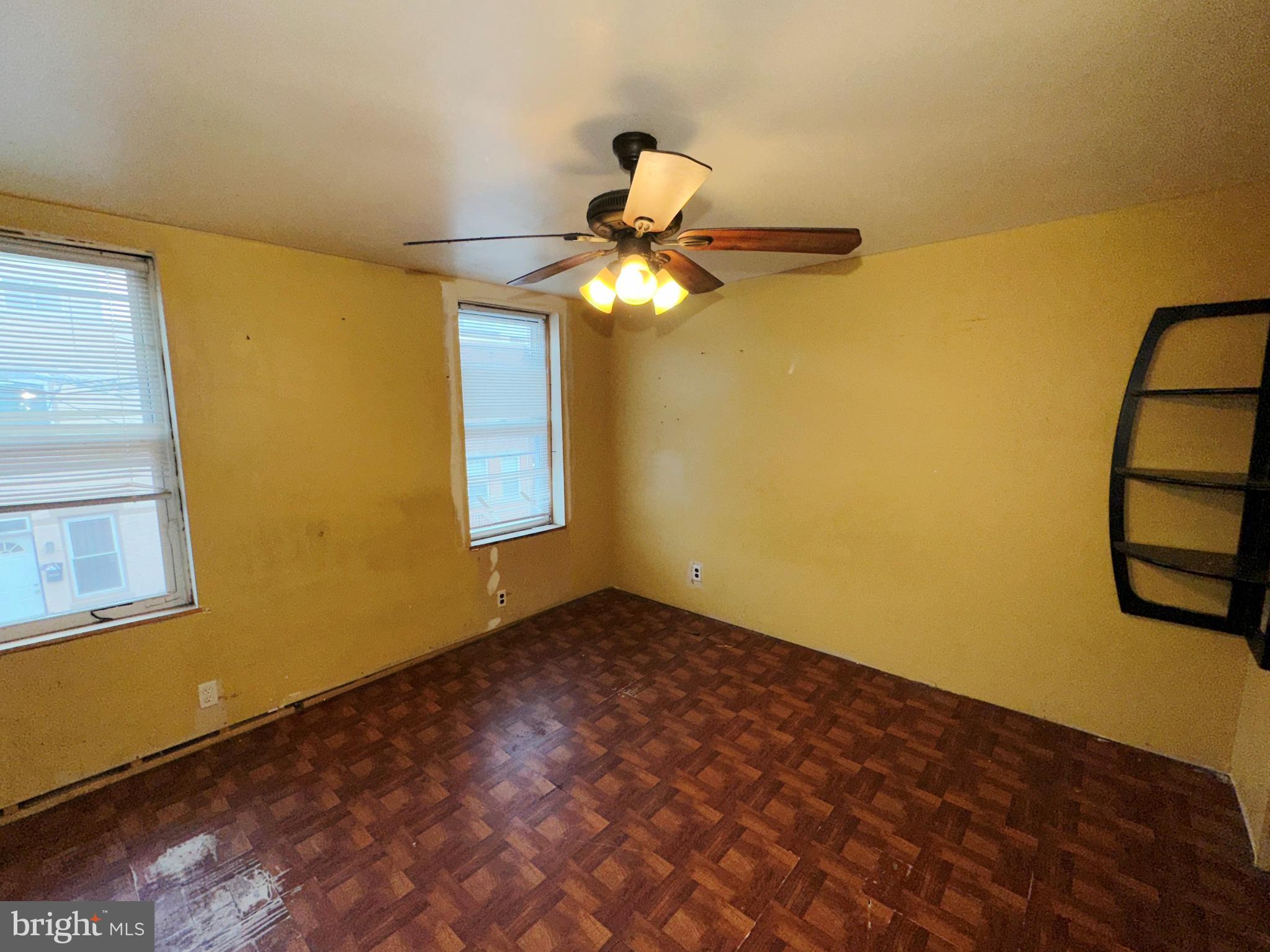 POINT BREEZE - Residential